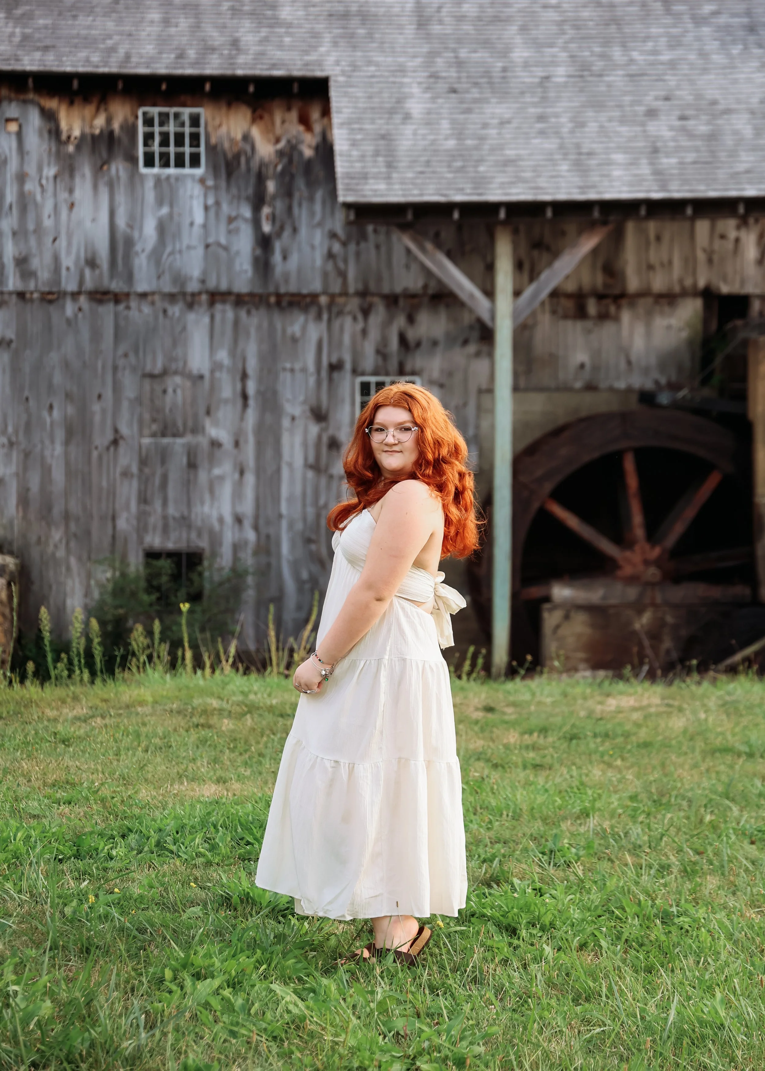 Senior-mill-pond-on-location-204.jpg