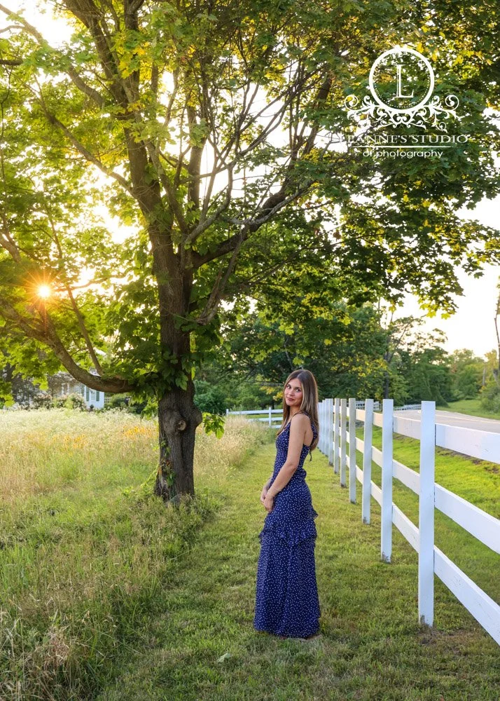 senior-portraits-field-flowers-6581.jpg