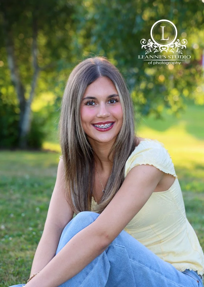 senior-portraits-field-flowers-6383.jpg
