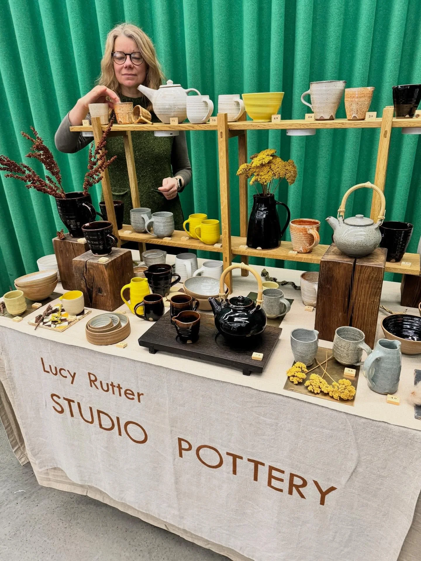 It is glorious here in Eastbourne today! What could be a better Saturday than to come for a sunny day trip, eat an ice cream on the beach and visit @townergallery for the absolutely beautiful Ceramics Fair and the fabulous Ravilious and Turner shows.