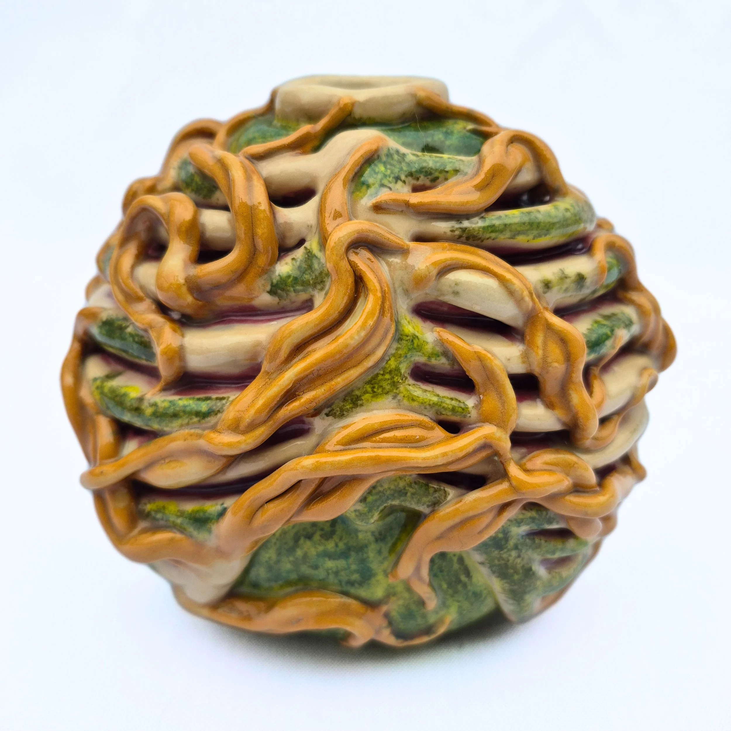 Bee Brookes, Vine Cage.png