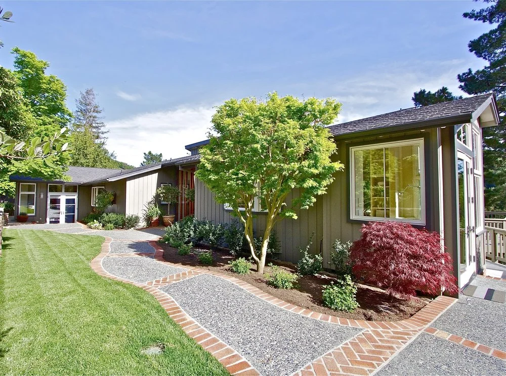 10 Country Club Dr