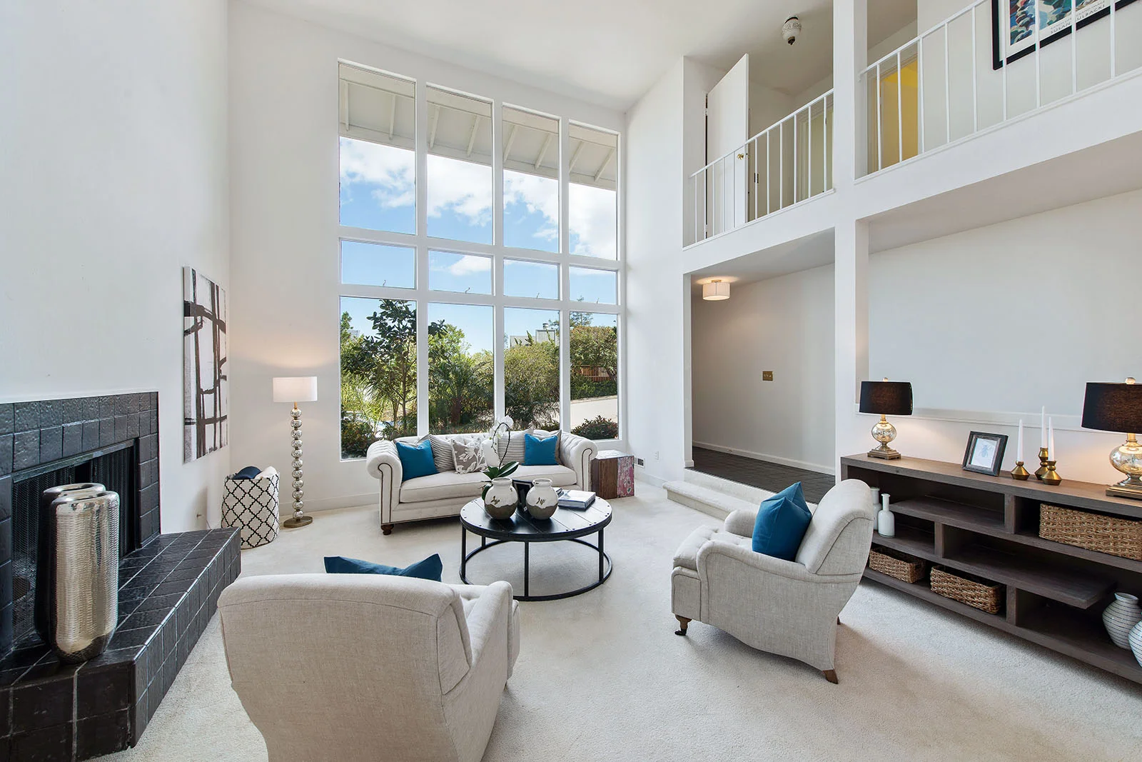 LR - windows to front door.jpg