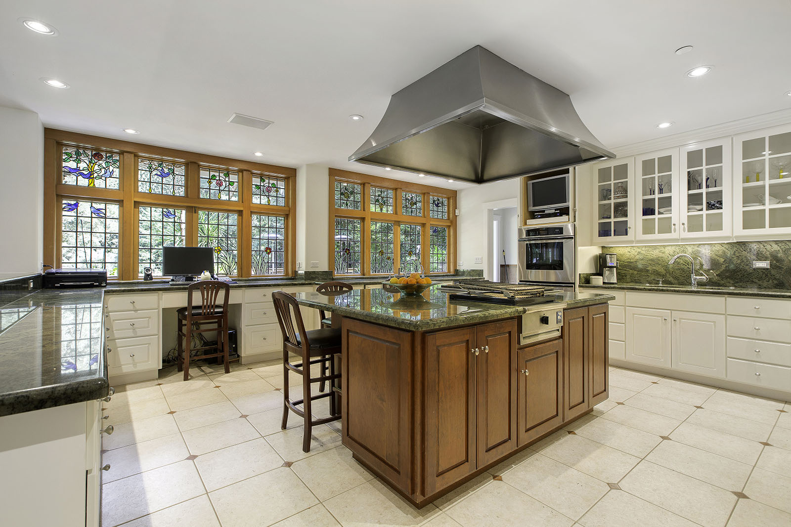 5. Kitchen island to windows.jpg