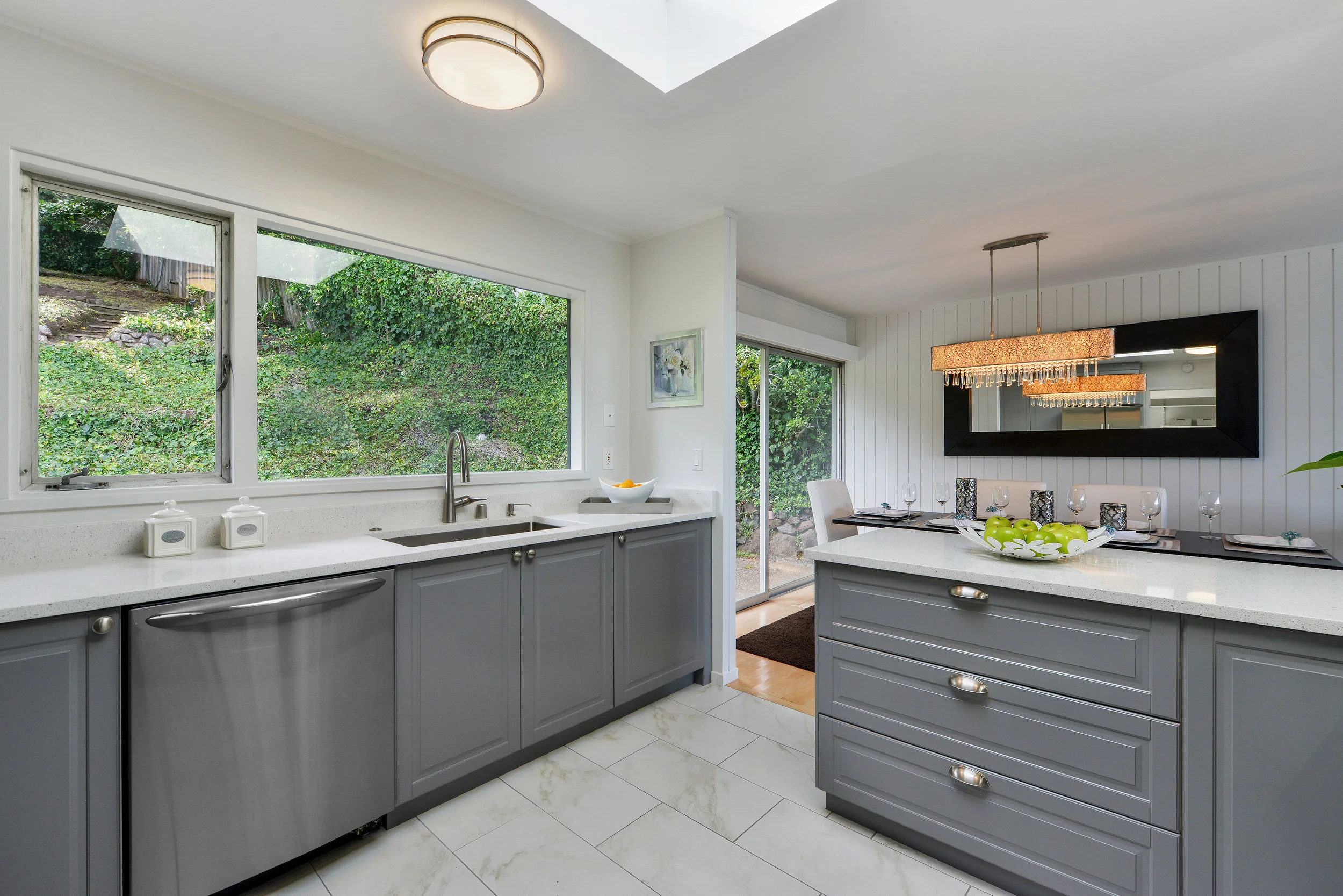 Kitchen to DR windows.jpg