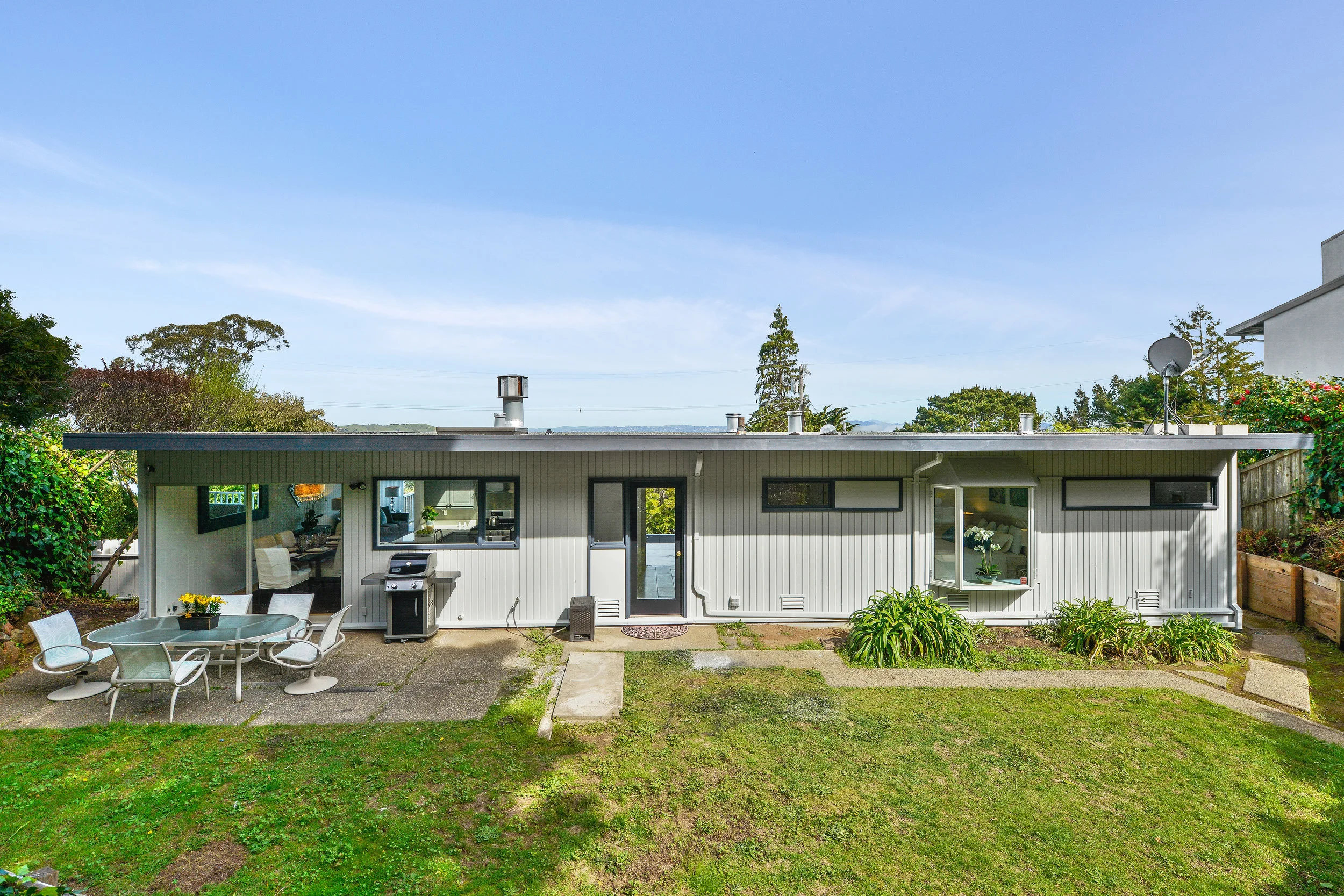 Exterior - backyard to house.jpg
