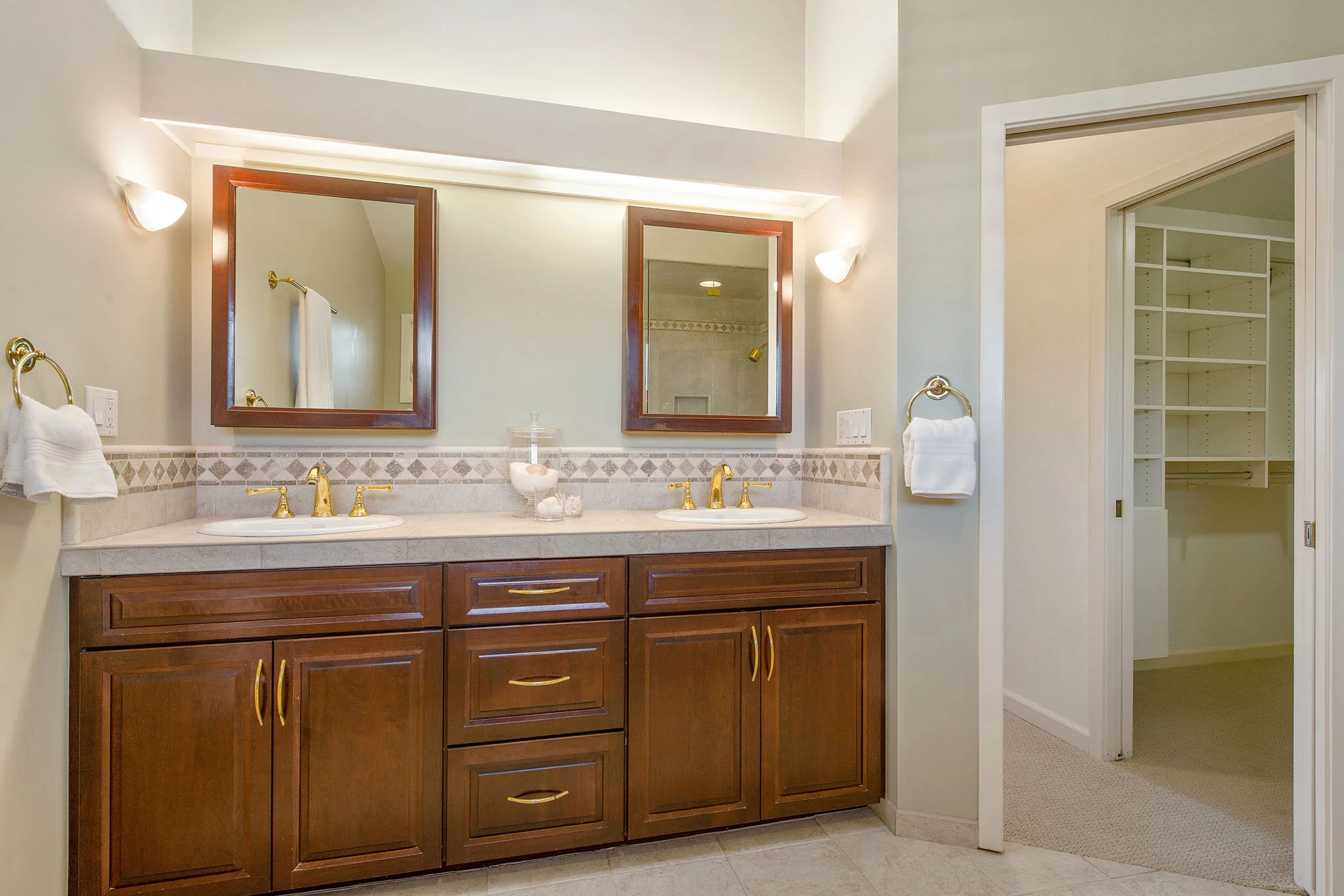 master bath 2.jpg