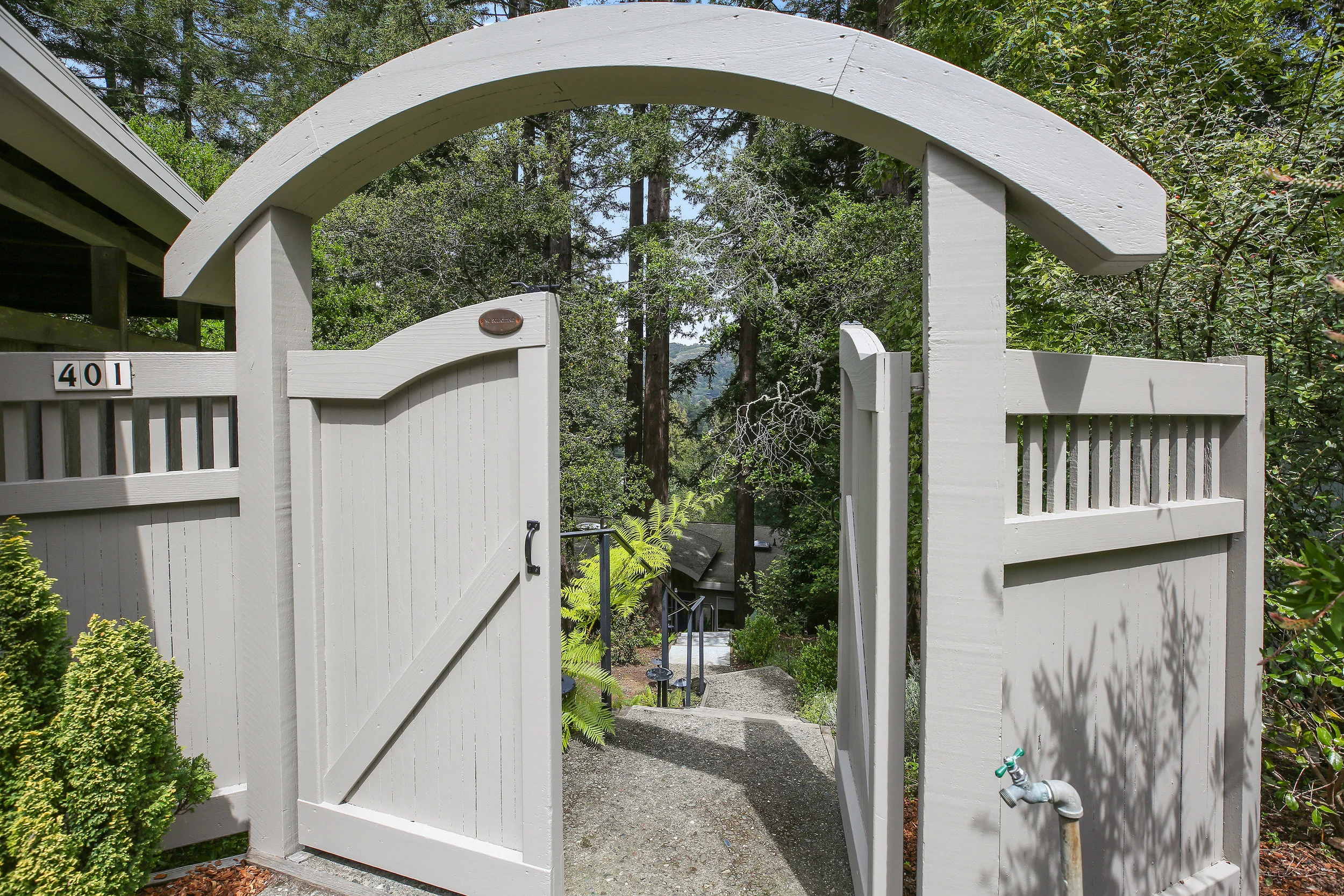 Ext - entry stairs.jpg