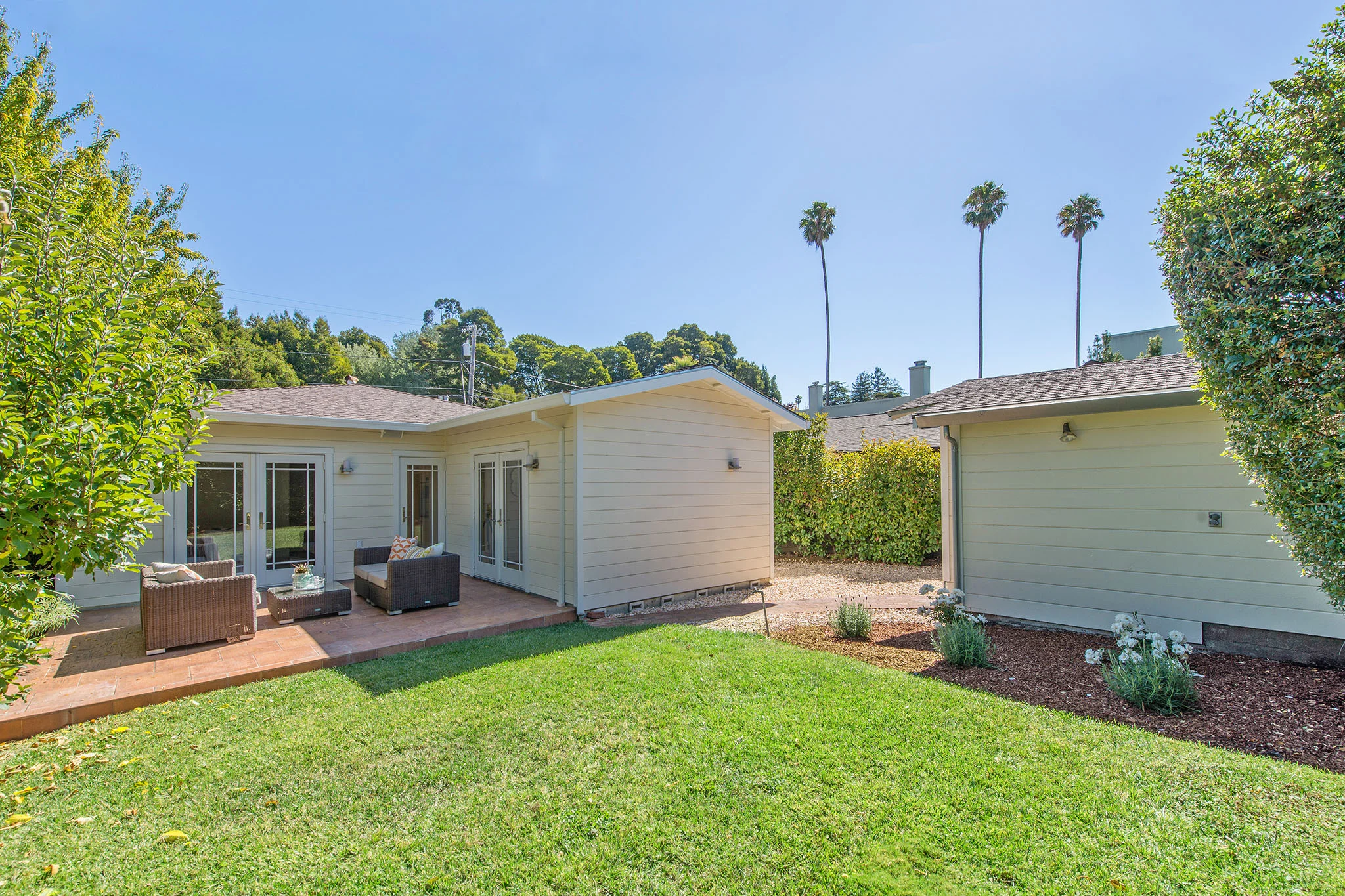 YARD TO HOUSE.jpg