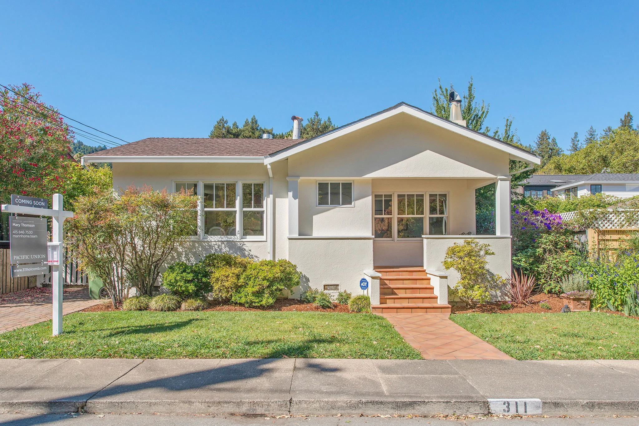 311 HOLCOMB AVE