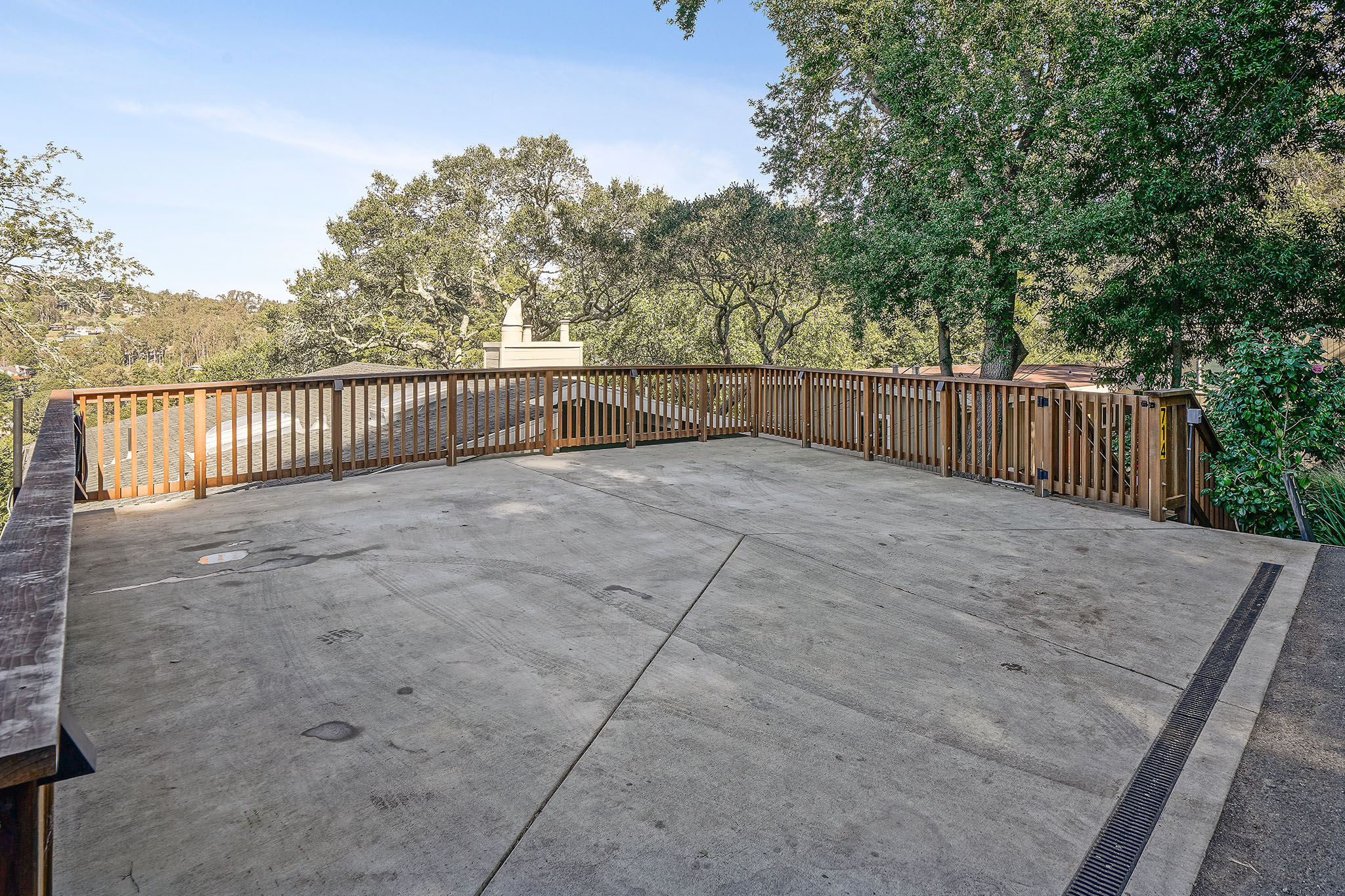 Carport 1.jpg