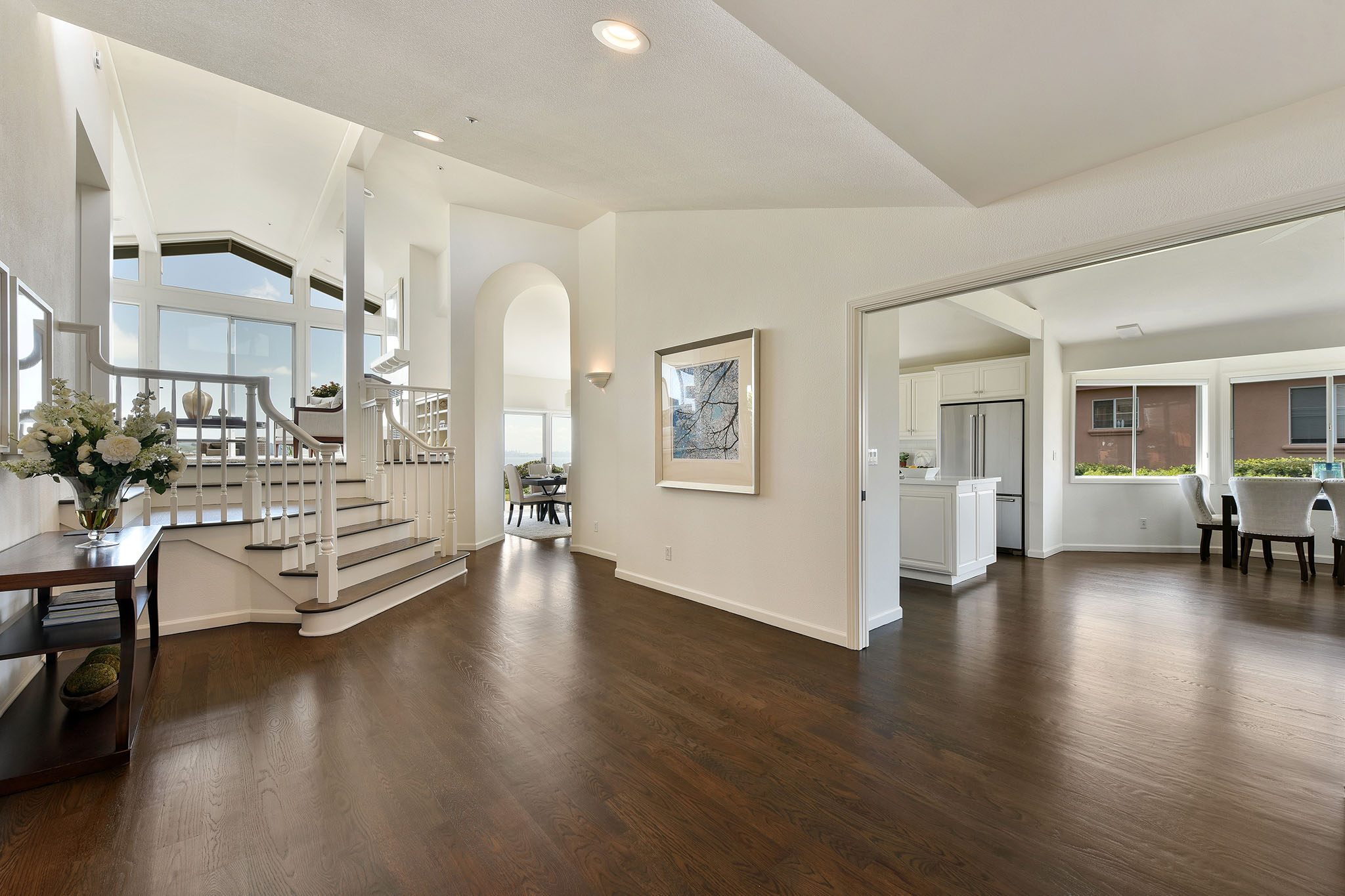 Foyer.jpg
