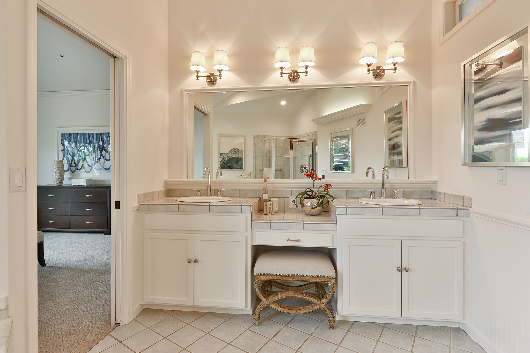 BA1-vanity.jpg