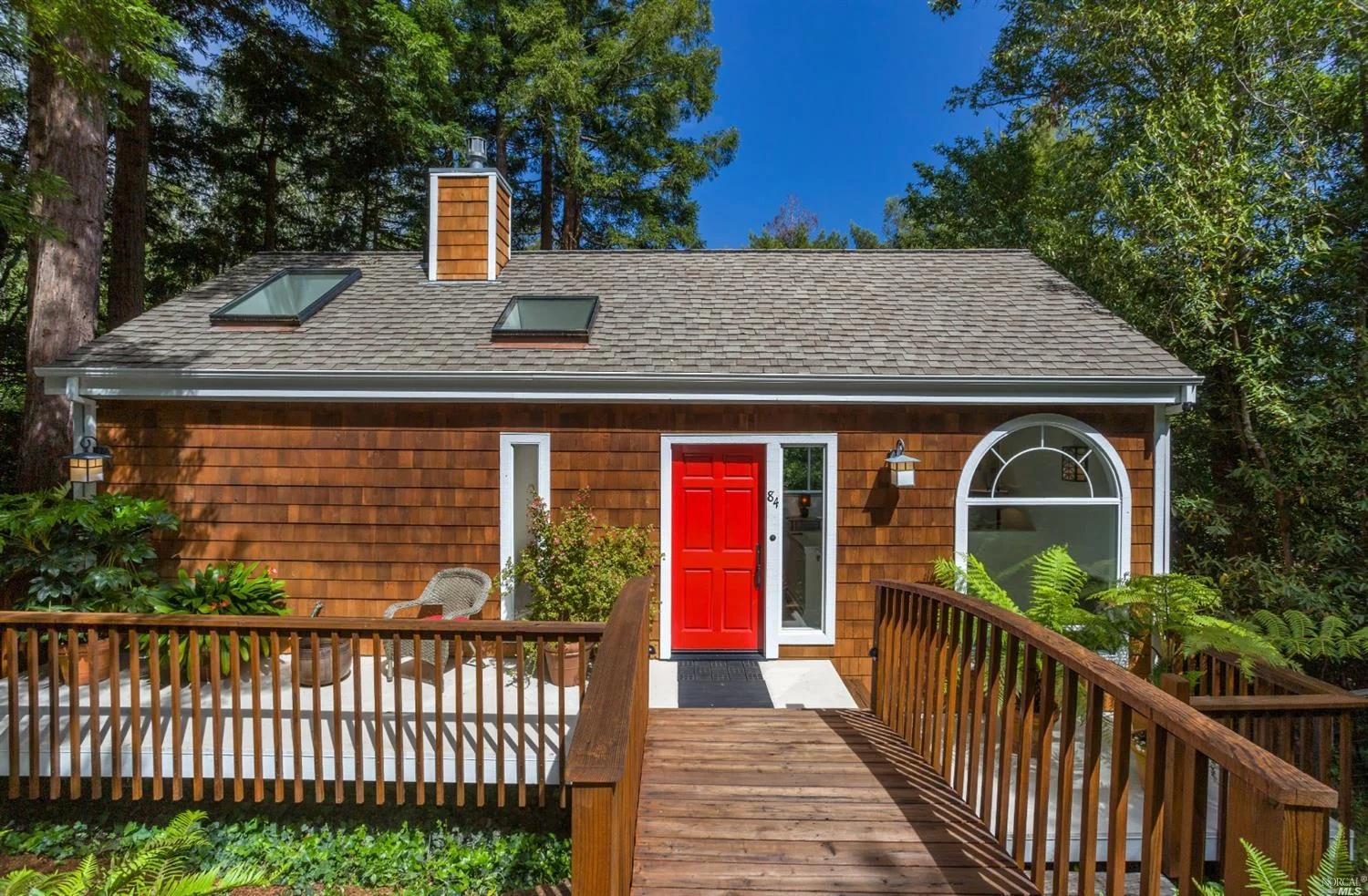 84 Cypress Ave