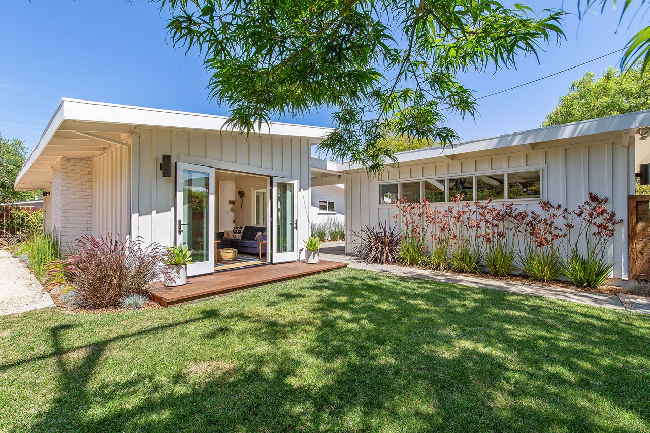 82 Meadow Dr