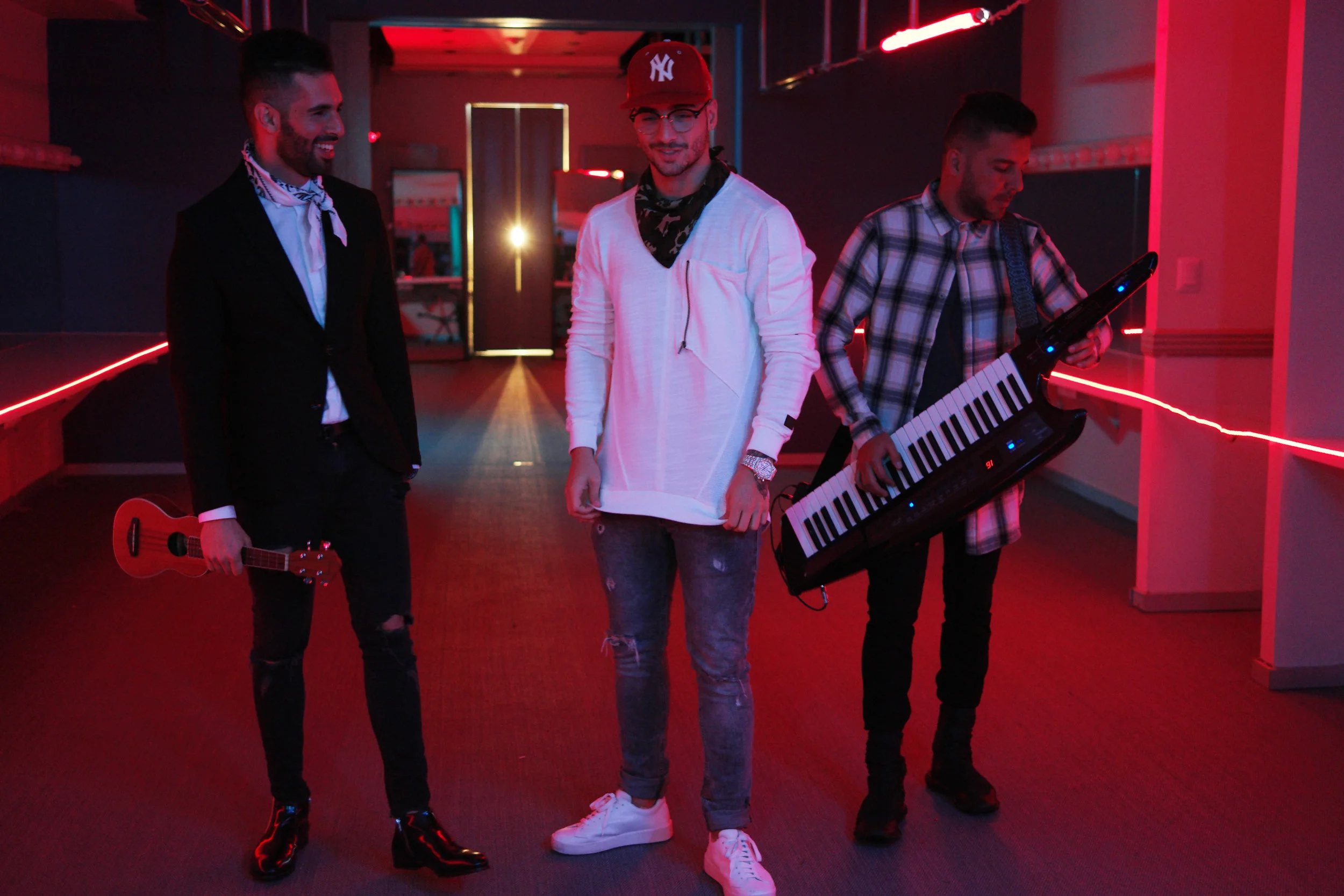 ALKILADOS Y MALUMA PRESENTAN #MEGUSTAREMIX