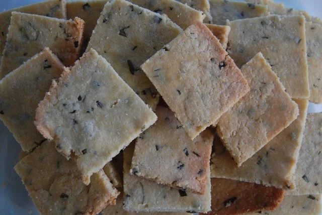 rosemary almond flour 2.jpg