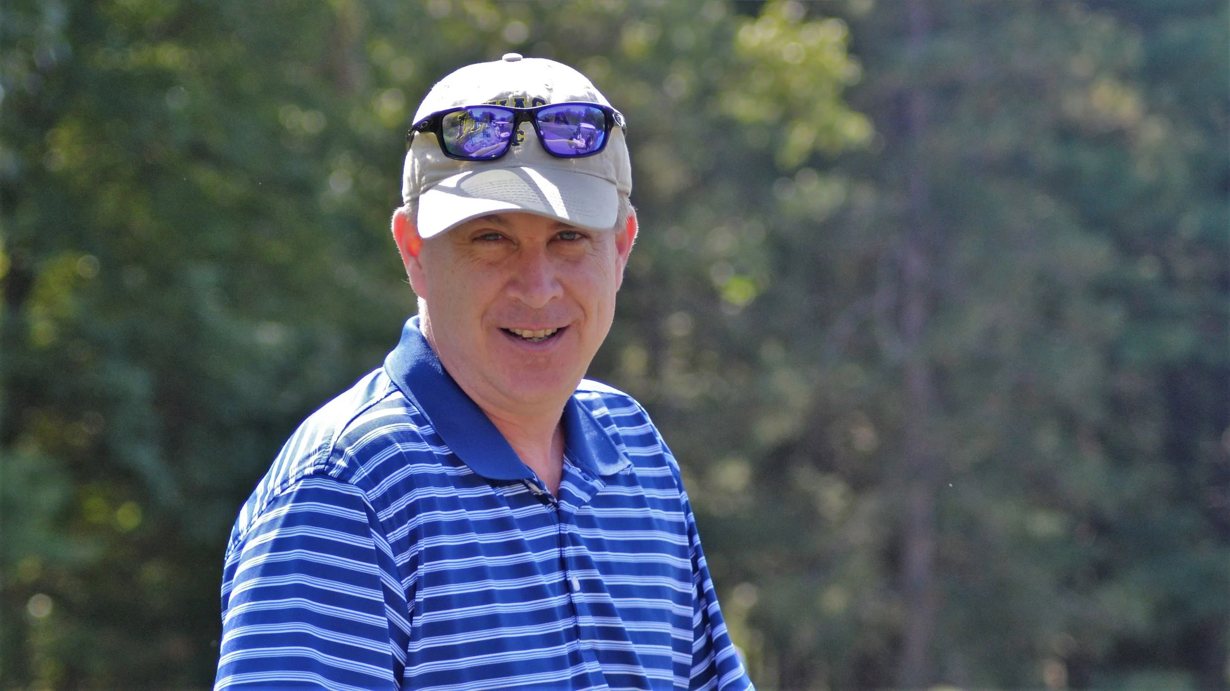 Senior Director of Development Ken Littlefield made a successful bid for a safari trip in the silent auction.