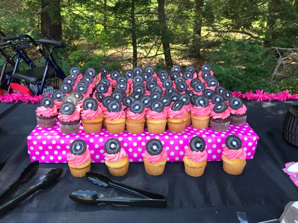 Even the cupcakes celebrated the 50s.