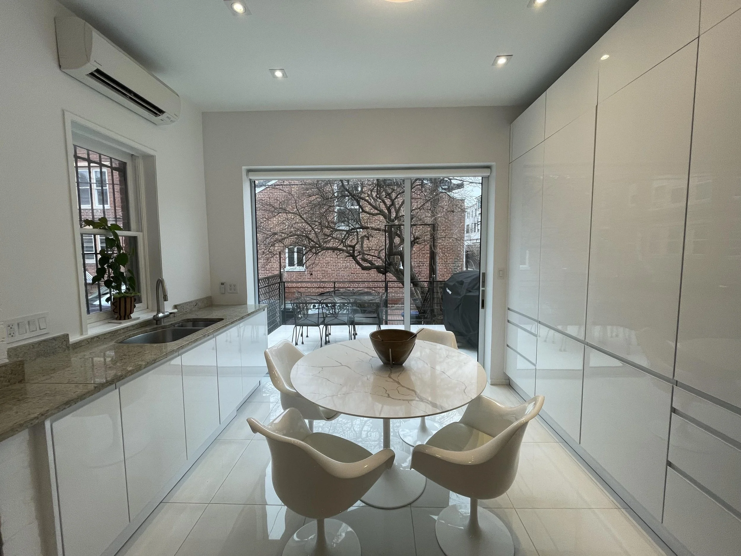 Dupont Renovation