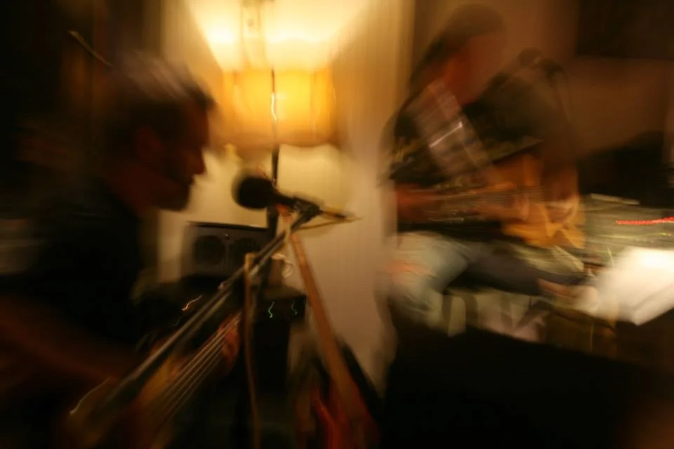 Live Music: Jon Coghill 