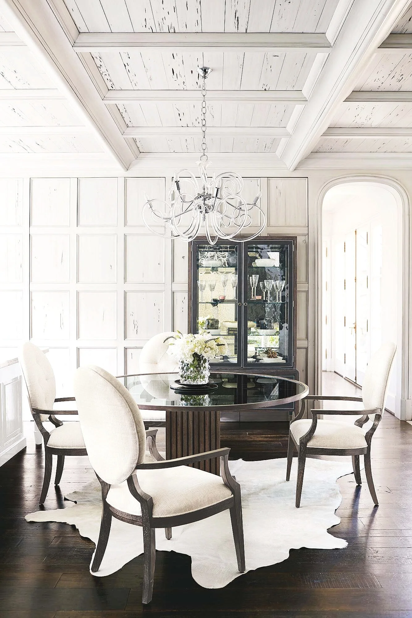 2017_Bernhardt_Clarendon_image_gallery_01.jpg