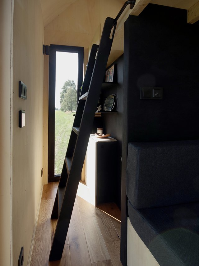 PURA_with_ladder_interior7.jpg