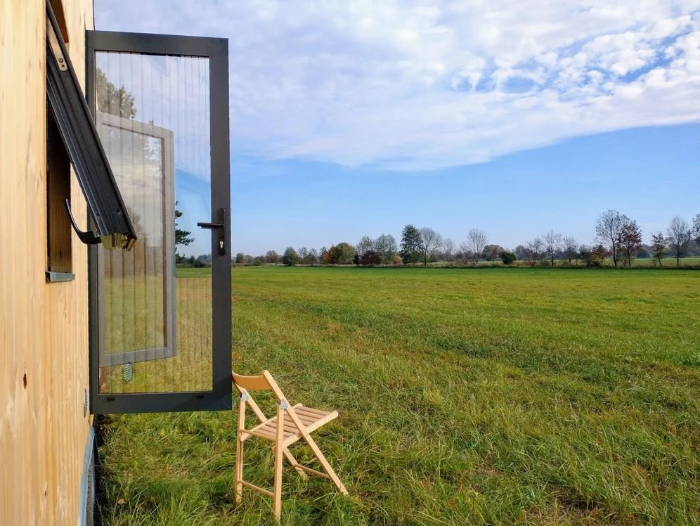  A small trailer house provides an unprecedented sense of freedom and flexibility. Photo: REDUKT 