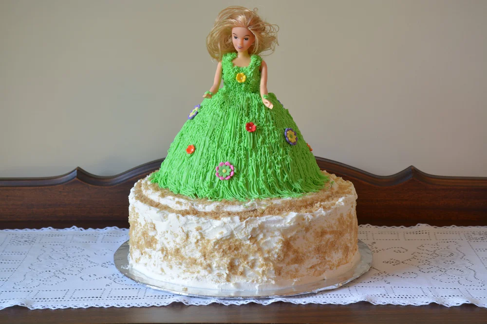 Lola's Sugar Pie Bakery  Doll Cakes