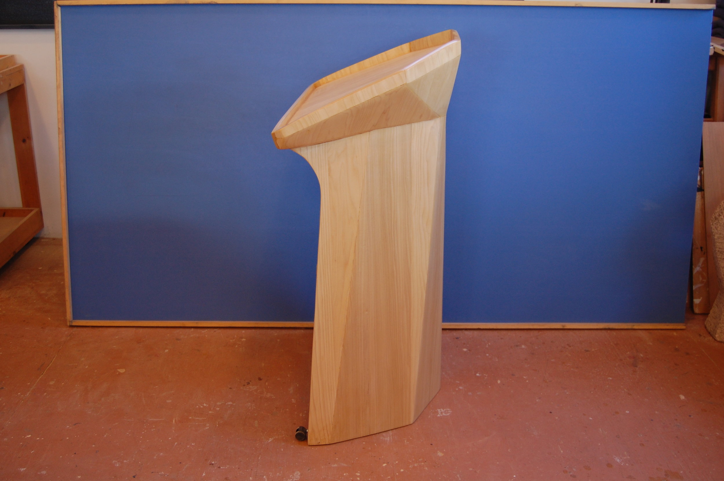 SC Lectern2.JPG