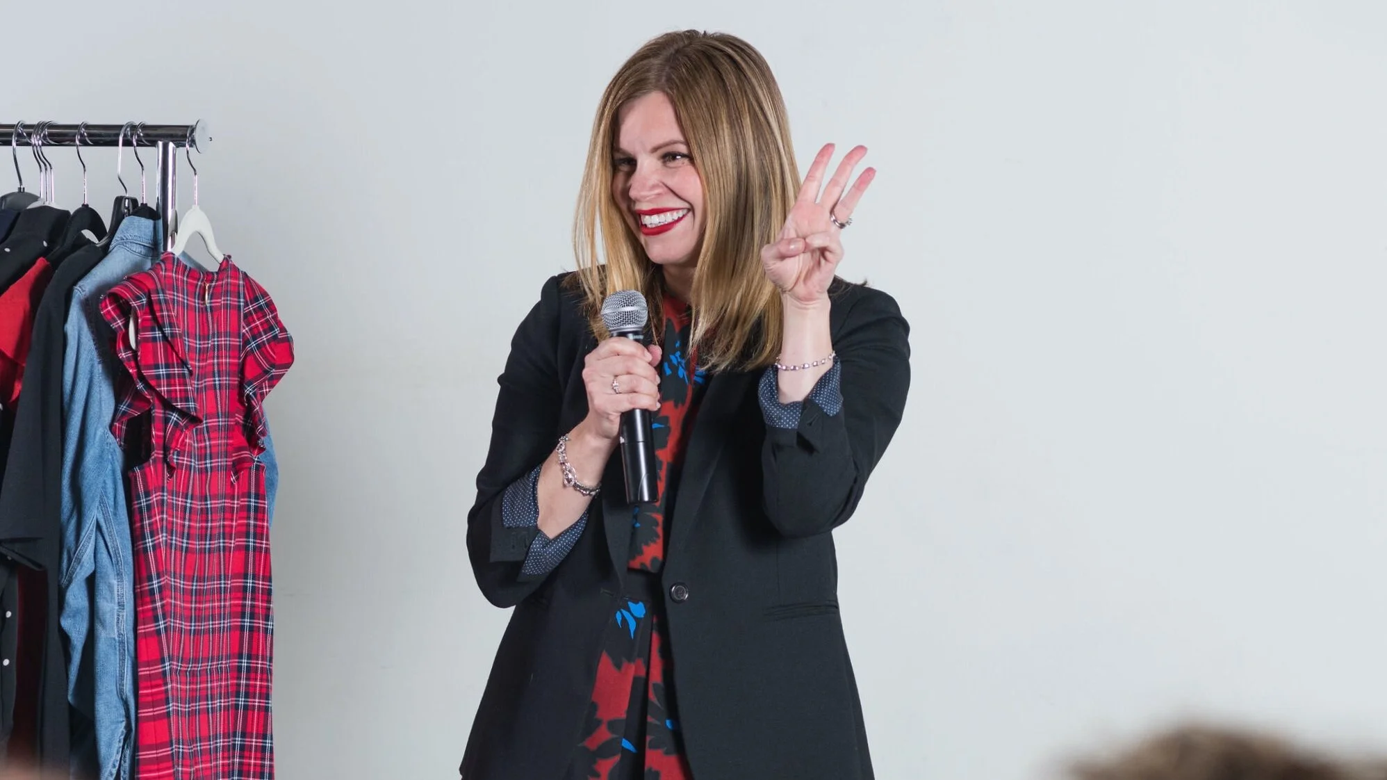 Syracuse-Speakers-and-Leaders-at-Sky-Armory-0156-The-Small-Town-Stylist.jpg
