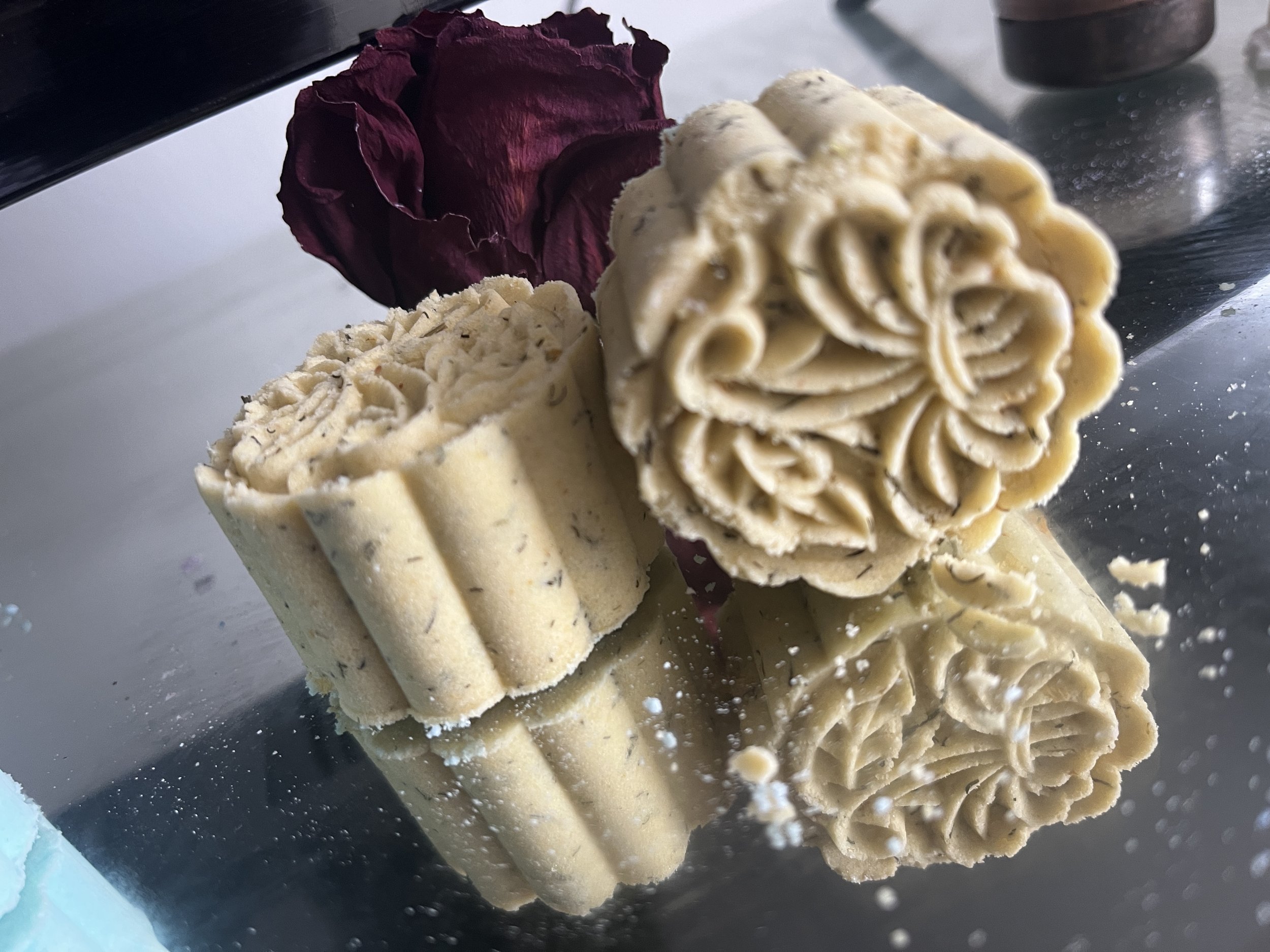 Therapeutic Shower Steamers with Menthol