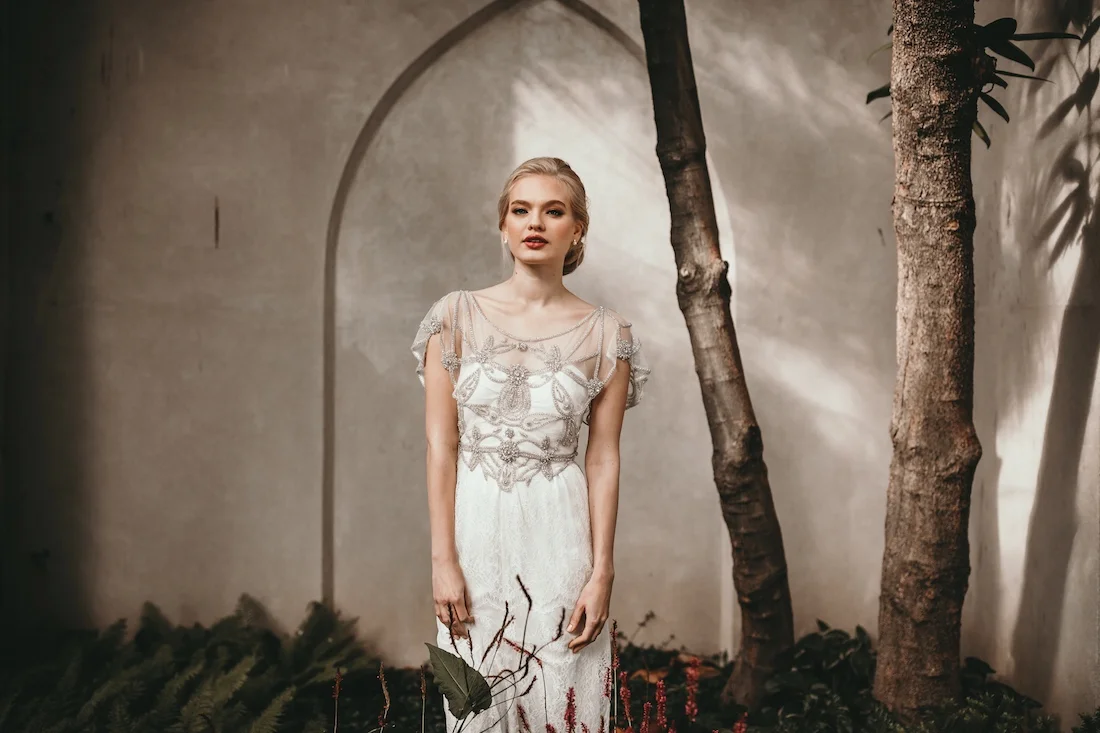 anna_campbell_secret-garden_14.jpg