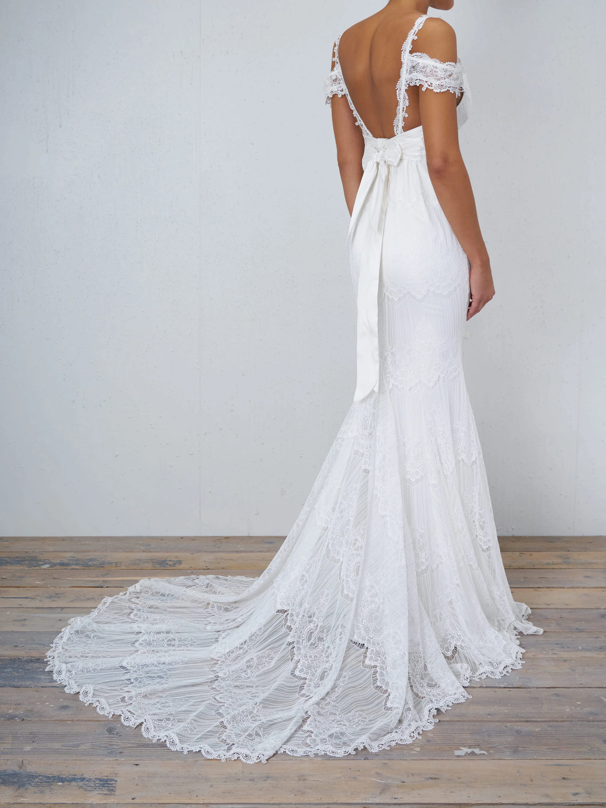 Mia Trumpet Lace Dress5011.jpg