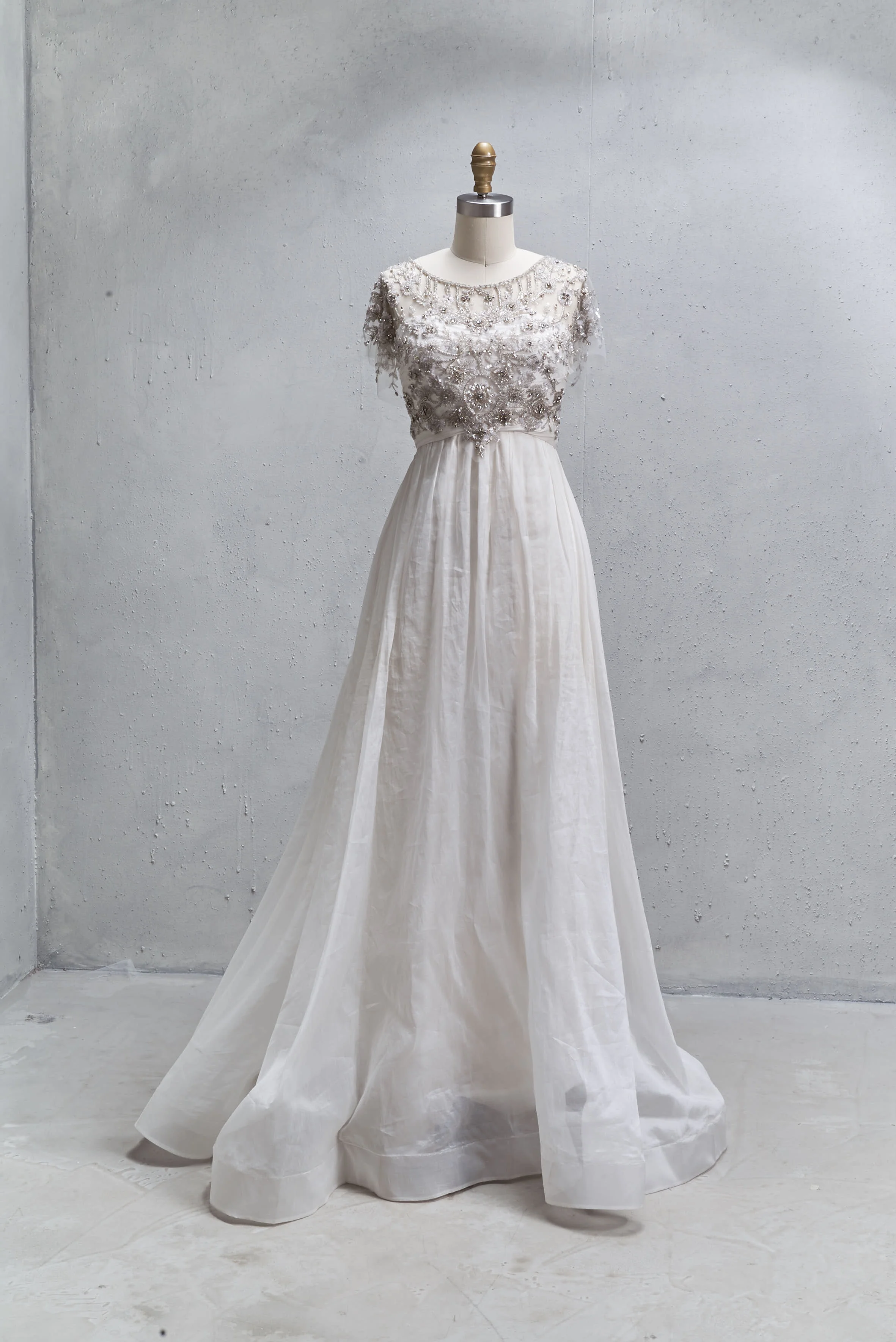 Sample Sale Edited August 5 15.jpg