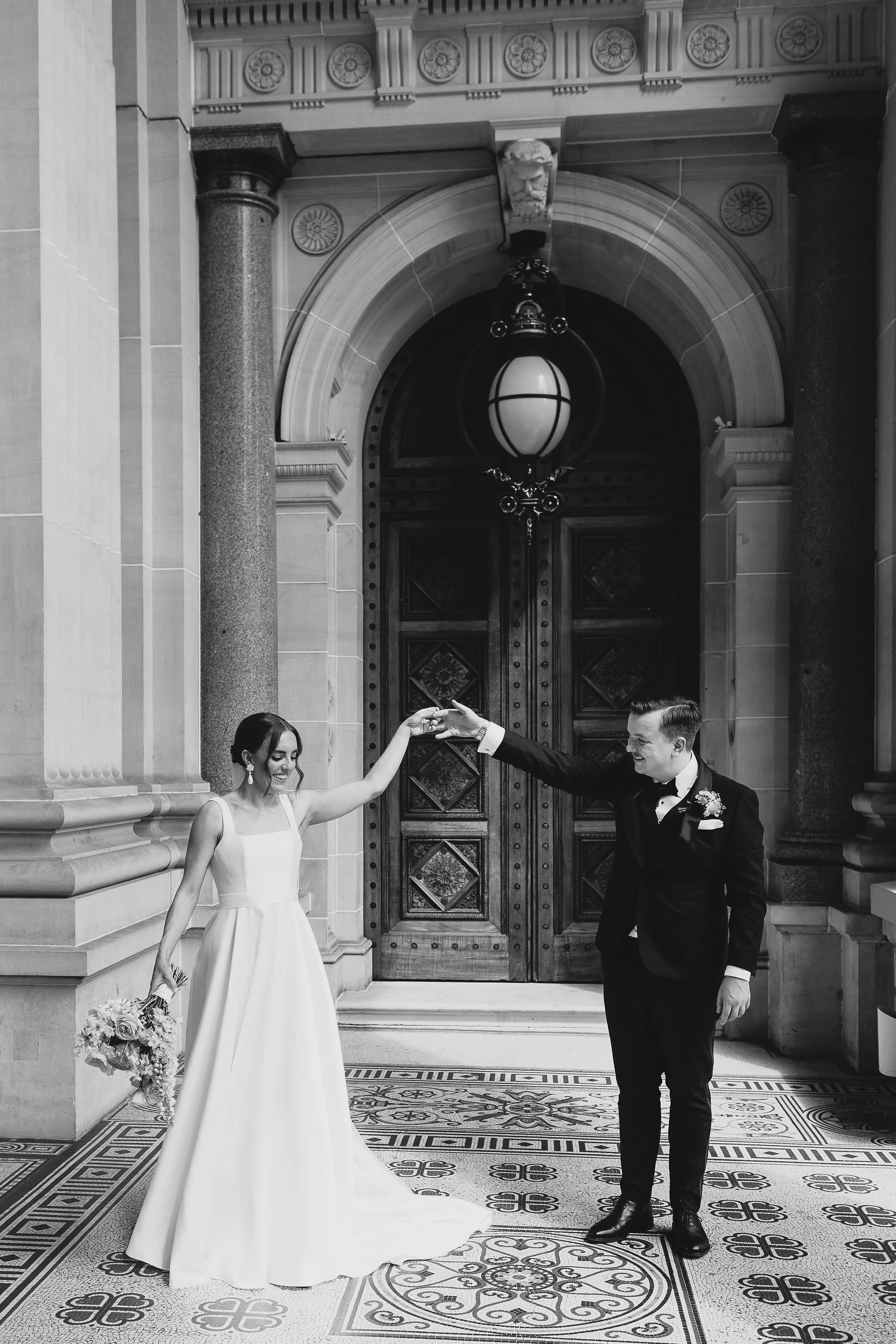 jessnichollsphotography_melbournewedding_thestatelibrary_gavin&erica_sneakpeek_045.JPG