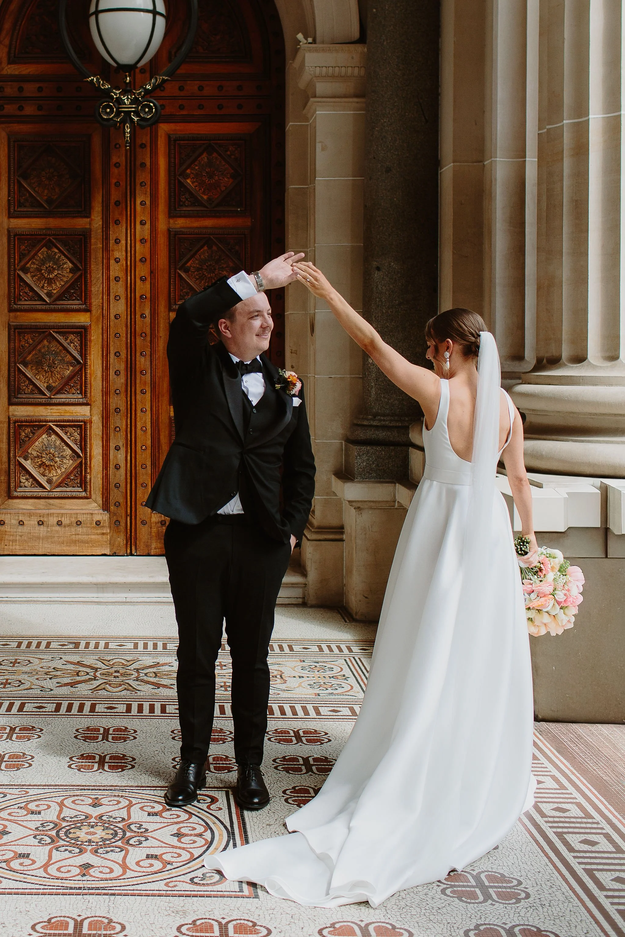 jessnichollsphotography_melbournewedding_thestatelibrary_gavin&erica_sneakpeek_044.JPG