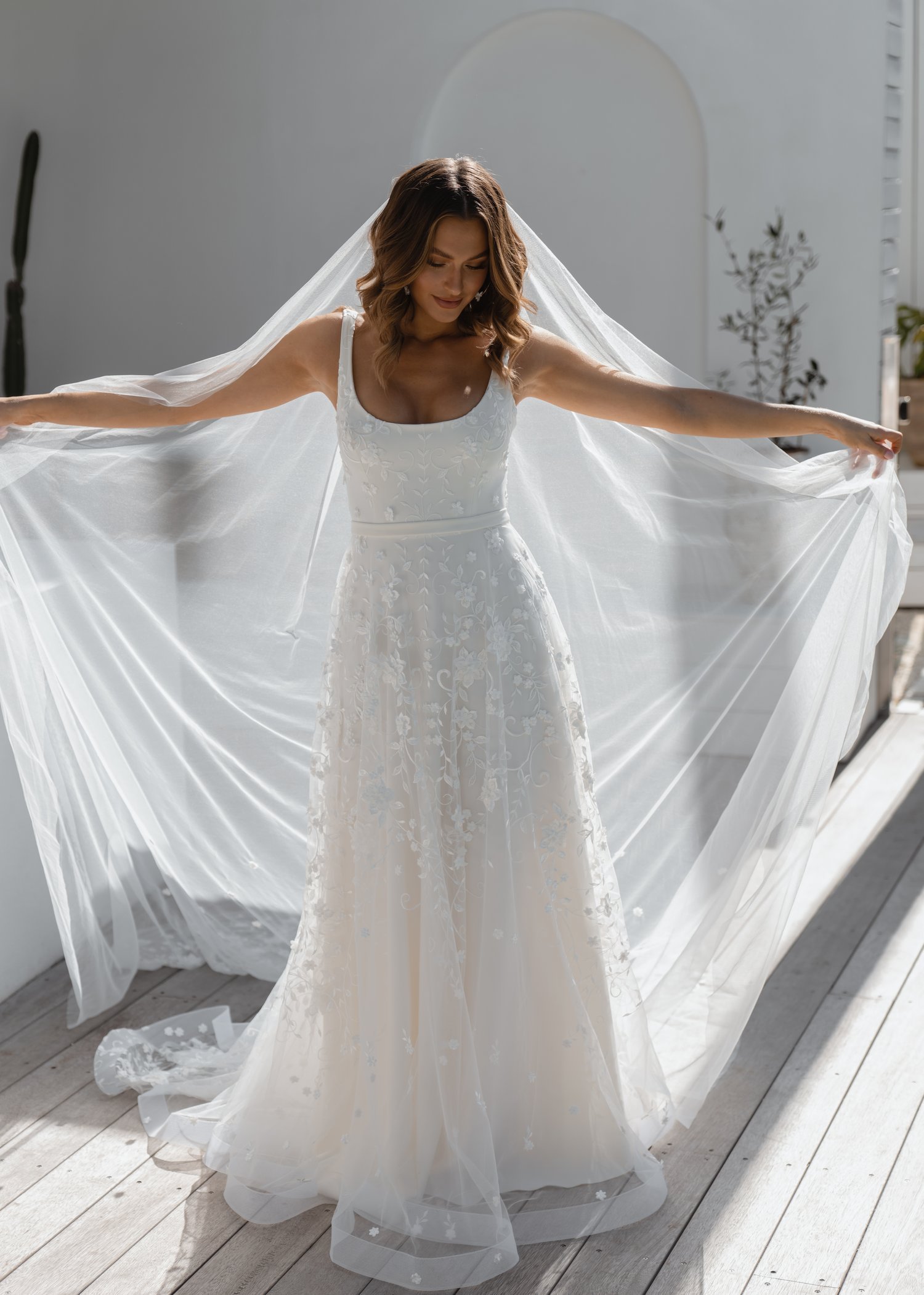 Noah-with-Amelie-Veil-2.jpg