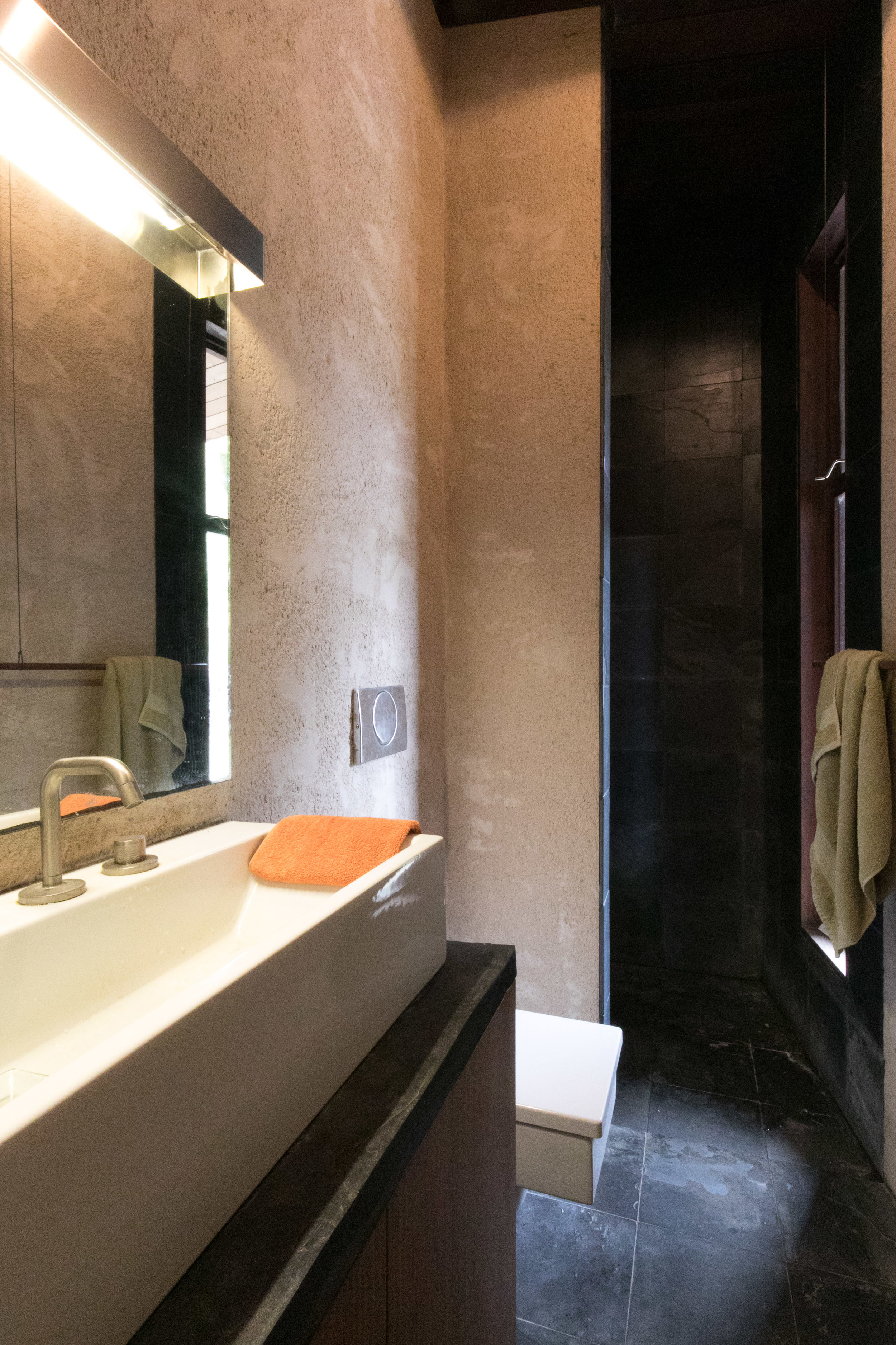 BoysBathroom-1.jpg