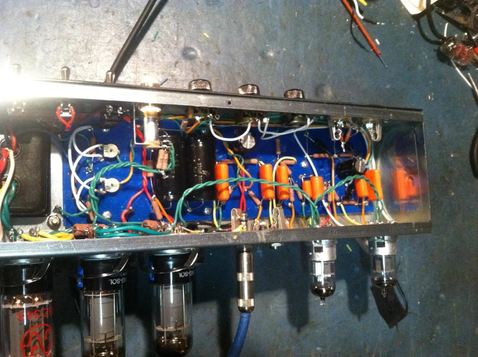 Some of Dan’s gorgeous handiwork, in an amp he designed himself nonetheless!