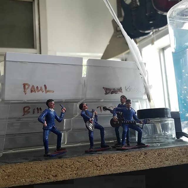 Can't remember who I got these from, but I'm pretty sure they're from the 60's. .
.
.
.
.
#Beatles #vintage #figures #stonegroveguitar