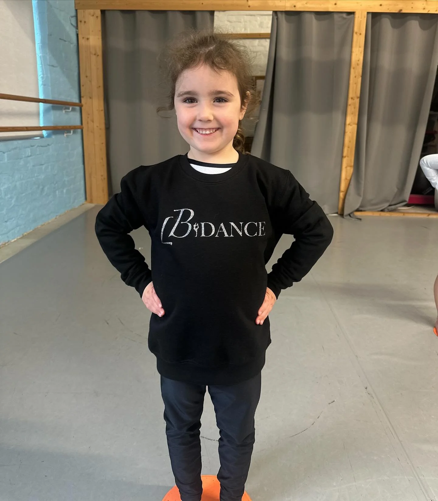 Our limited edition Christmas sweatshirts are available to Pre-order NOW👏🏼🎄🎅🏼
&bull;
Cut off date- 24th November🩵