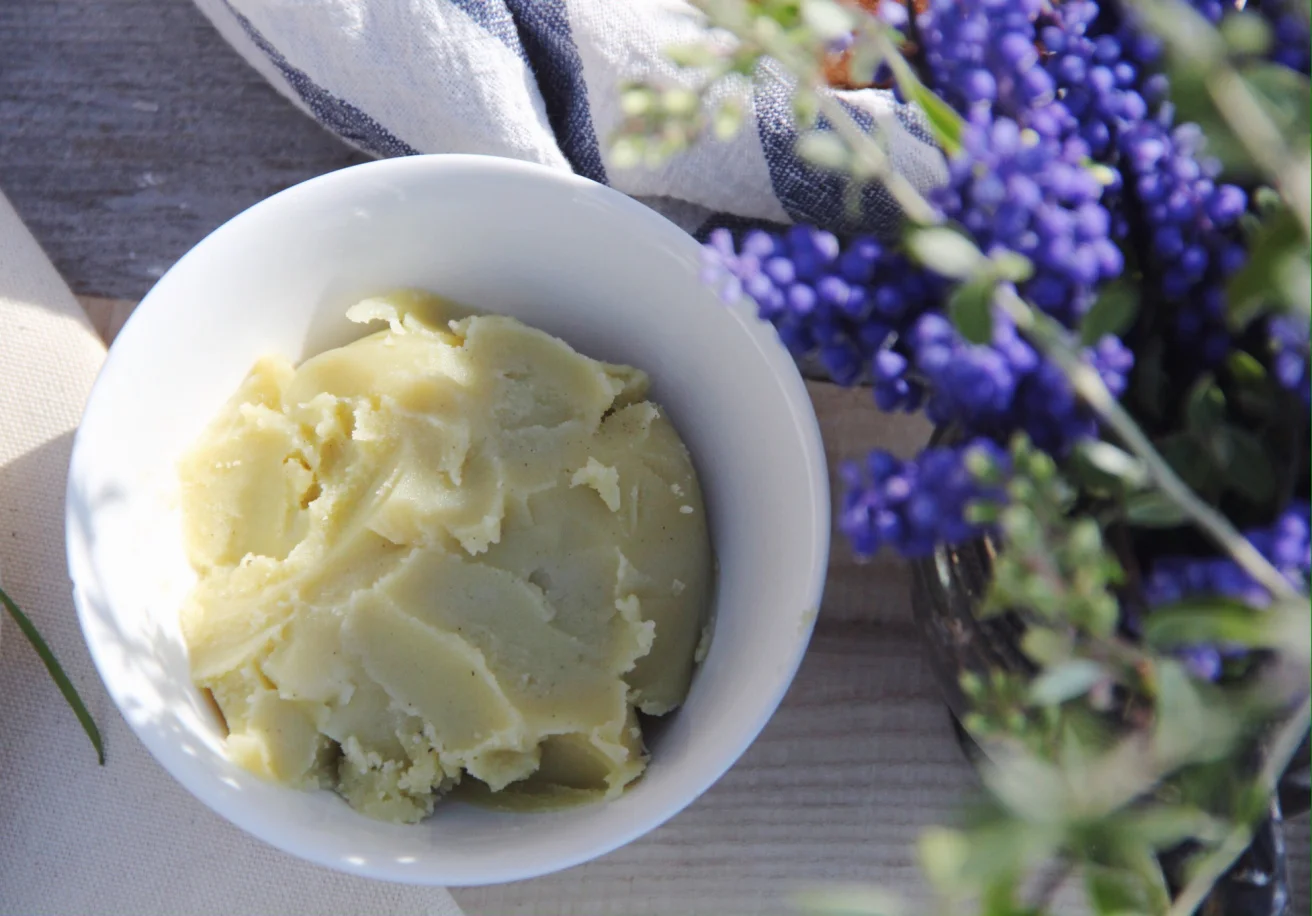 On Nutrient Dense Fats &amp; an Infused Ghee Recipe