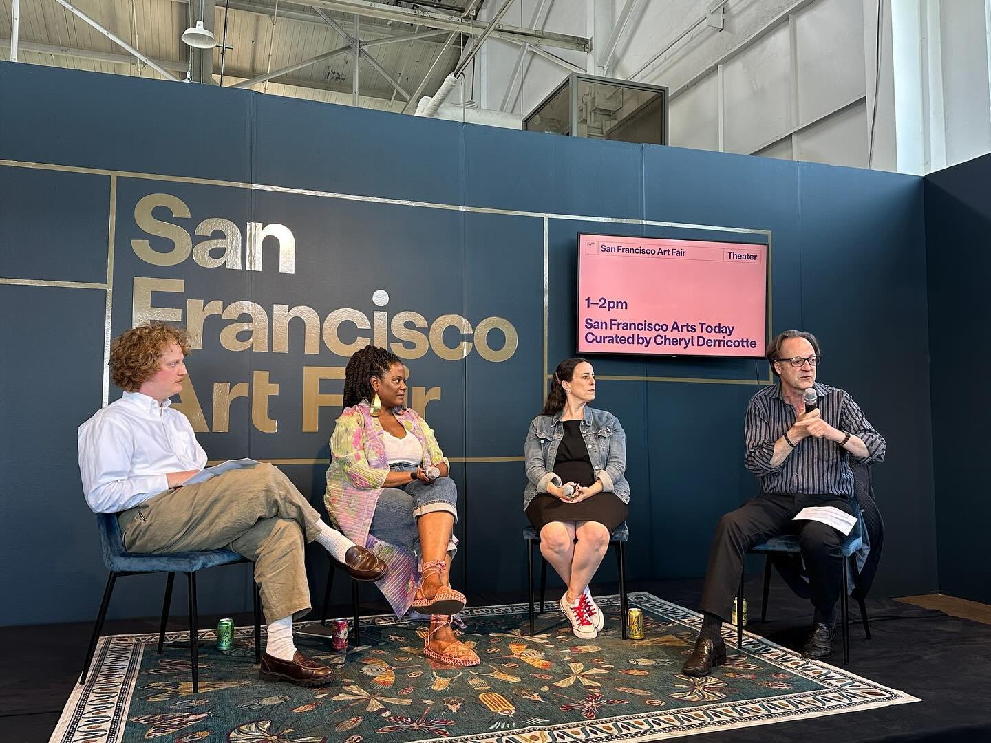 Excellent panel discussion on SF art today with @keyjolee @lopesshana #timothyburgard moderated by @maxblueofficial curated by @cherylderricottestudio @artmarketproductions 

.
.
.
#sfartfair #sanfrancisco #contemporaryart #art