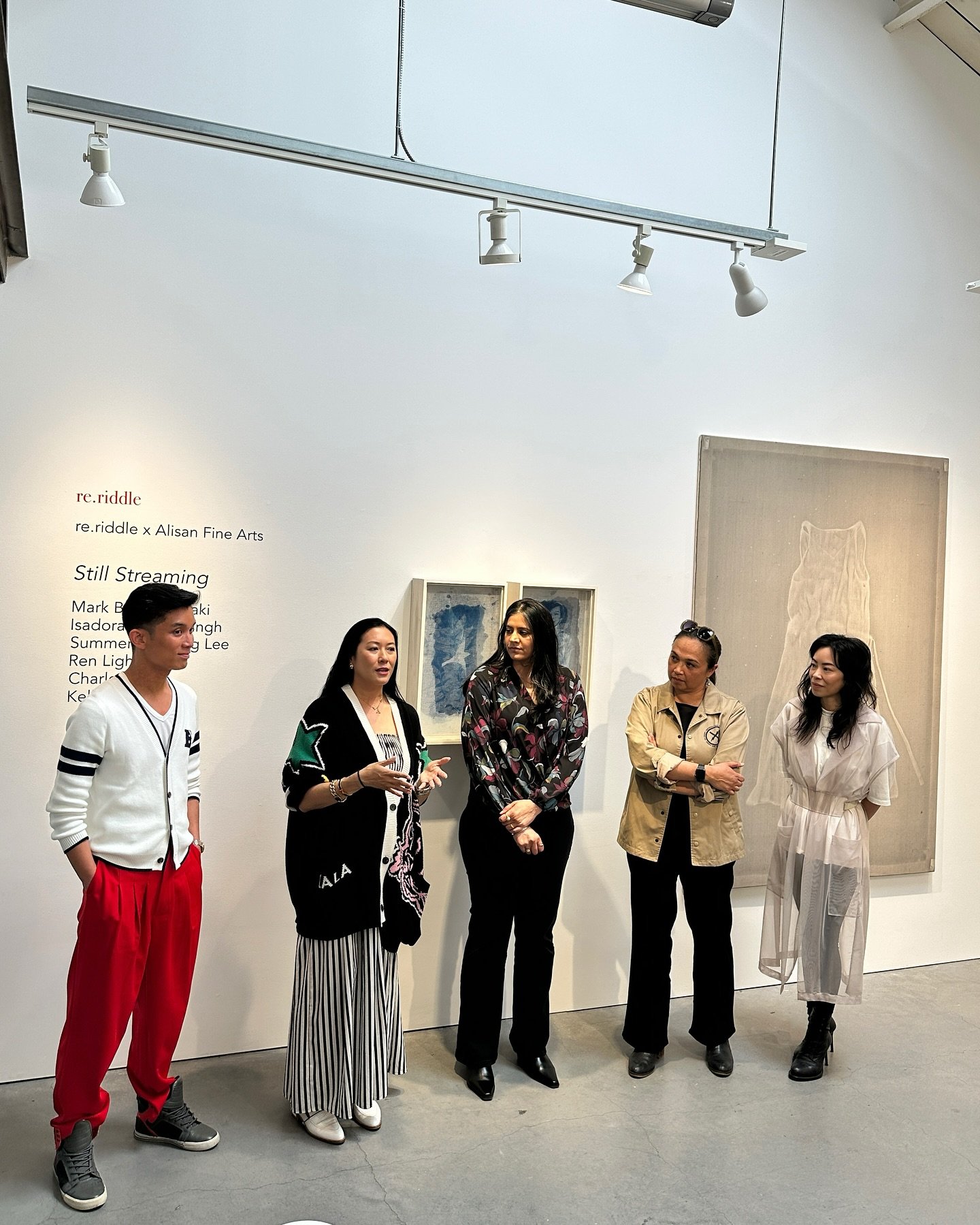 Such a lovely evening hosting @aapi_designalliance at the gallery last night!💖 Energized by this fierce creative community. 

Thank you @igs_artstudio @aliciacheungdesign @kevinsturn 🤗

.
.
.

#aapida #community #aapi #design #designers #sanfrancis