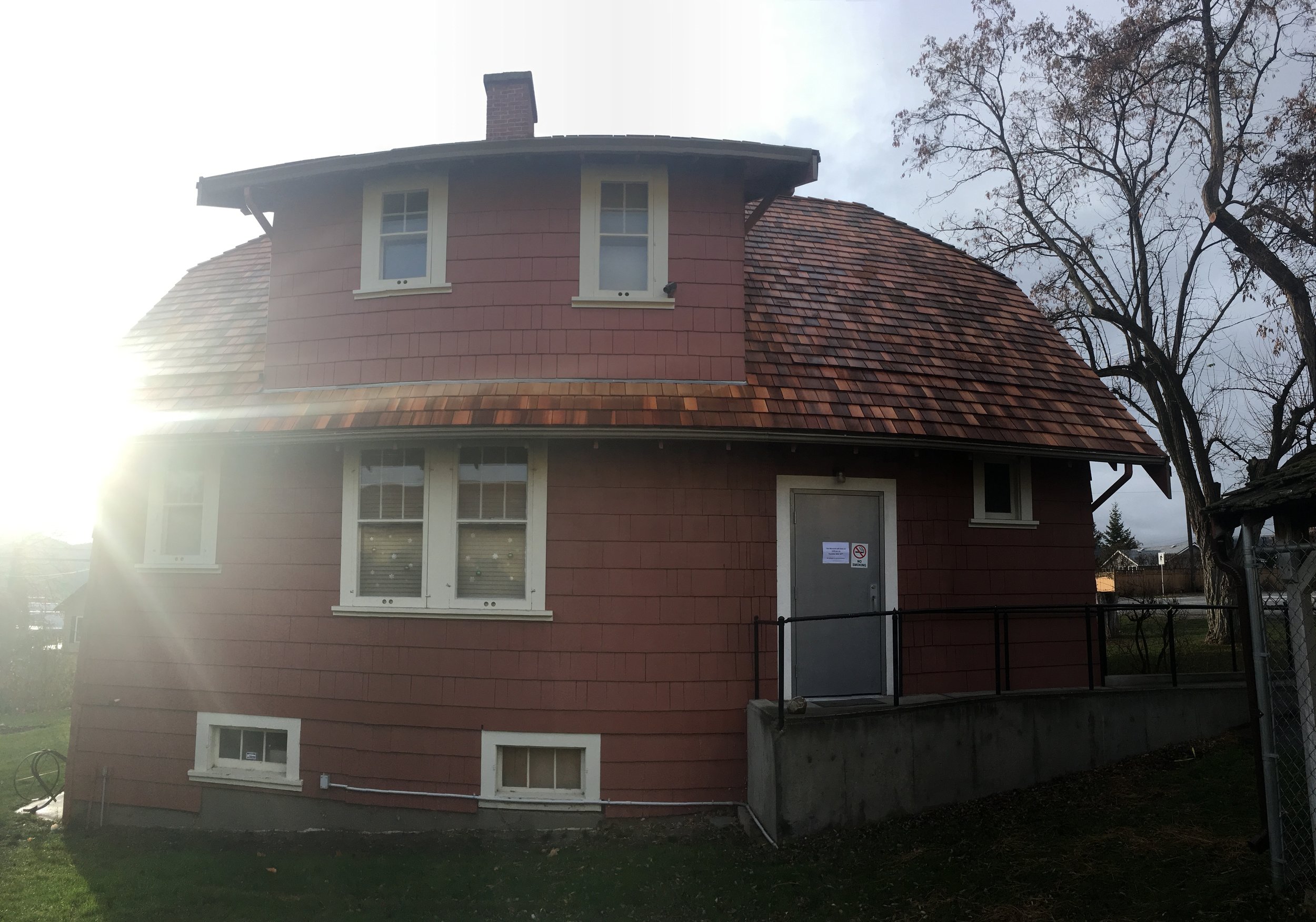  The backside of the Museum's roof 