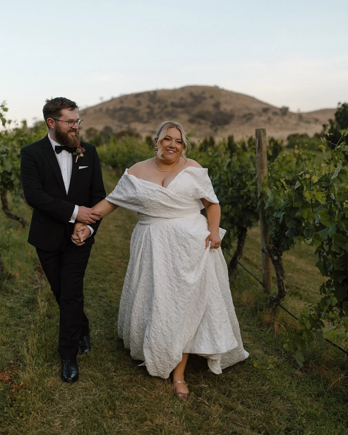sunsets at @brindabellahillswinery are definitely on the favs list 🕊️

Books for 2026 are filling up quickly. Contact me now to secure your spot! 

www.madifitzgeraldphotography.com

&bull;

&bull; 

&bull; 

#canberraweddingphotographer #southcoast
