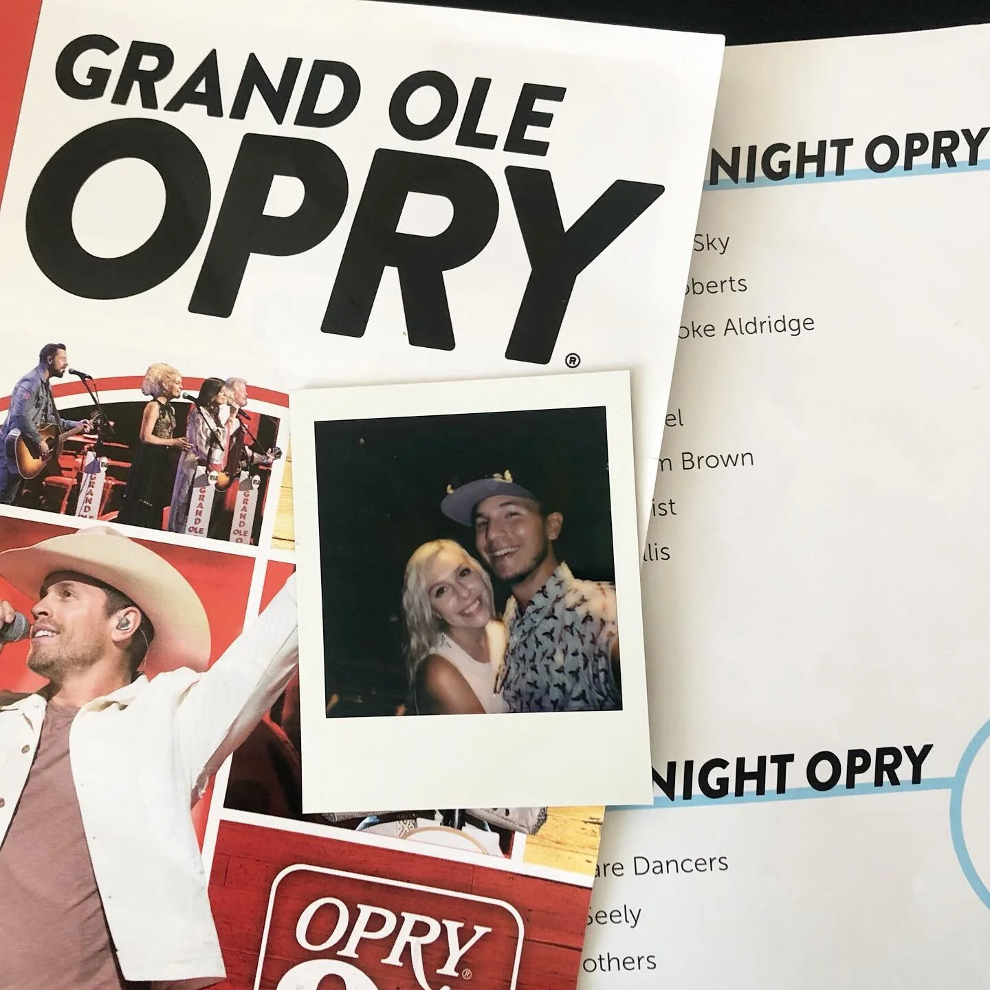 Day 2 spent line dancing 💃 (can you spot me?), exploring the Cumberland River, and watching the incredible @tarynpapa and Al Wilson absolutely shred it! Ended the night with a visit to the gorgeous and iconic Grand Ole Opry 🤩🪕 blissful