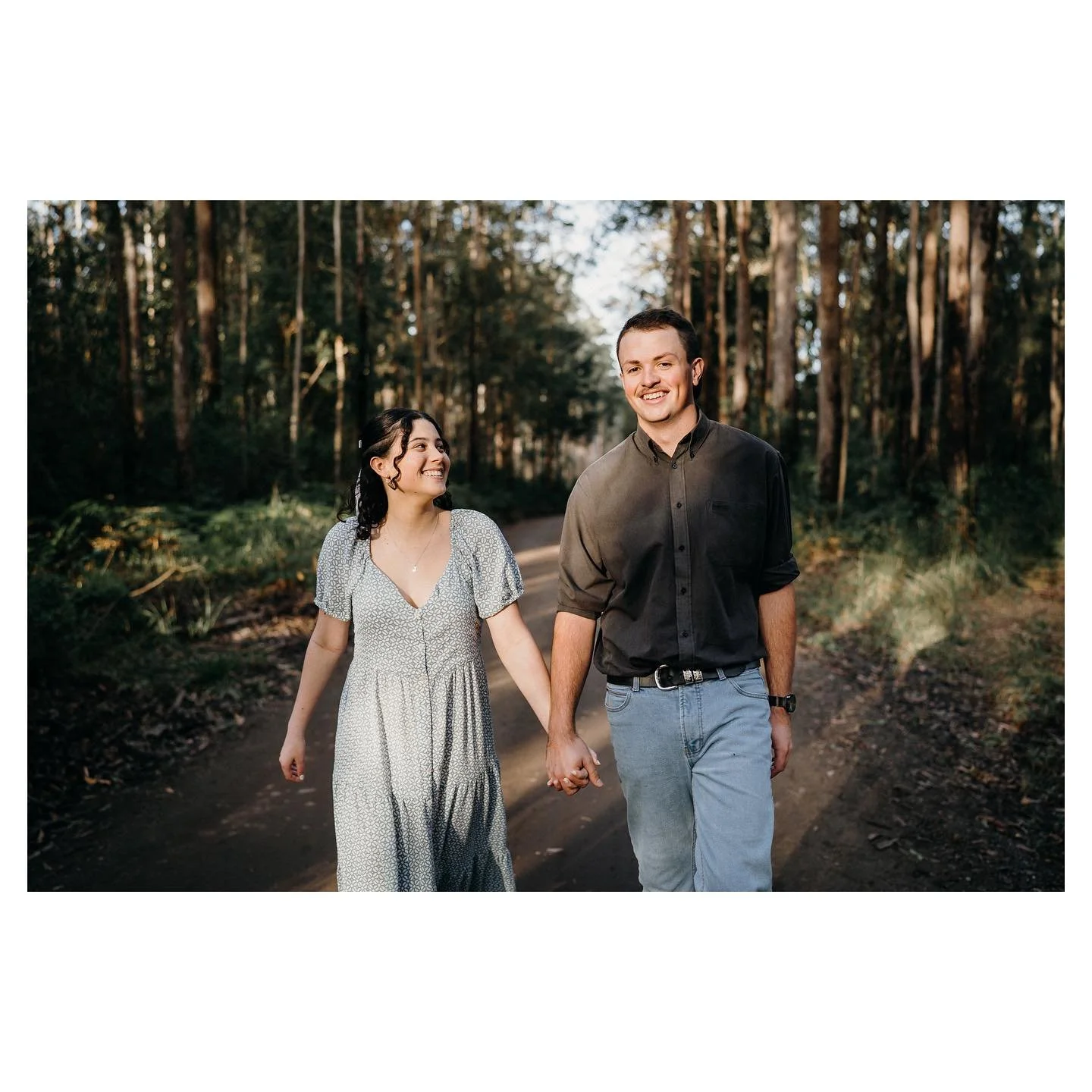 I always love hearing Engagement stories where the guy has put in a nice amount of effort!
👏🏼 

Jack proposed to Susie 1000 days after they started dating. 

He had contacted the writers of the @theadventurechallenge book months before to find out 