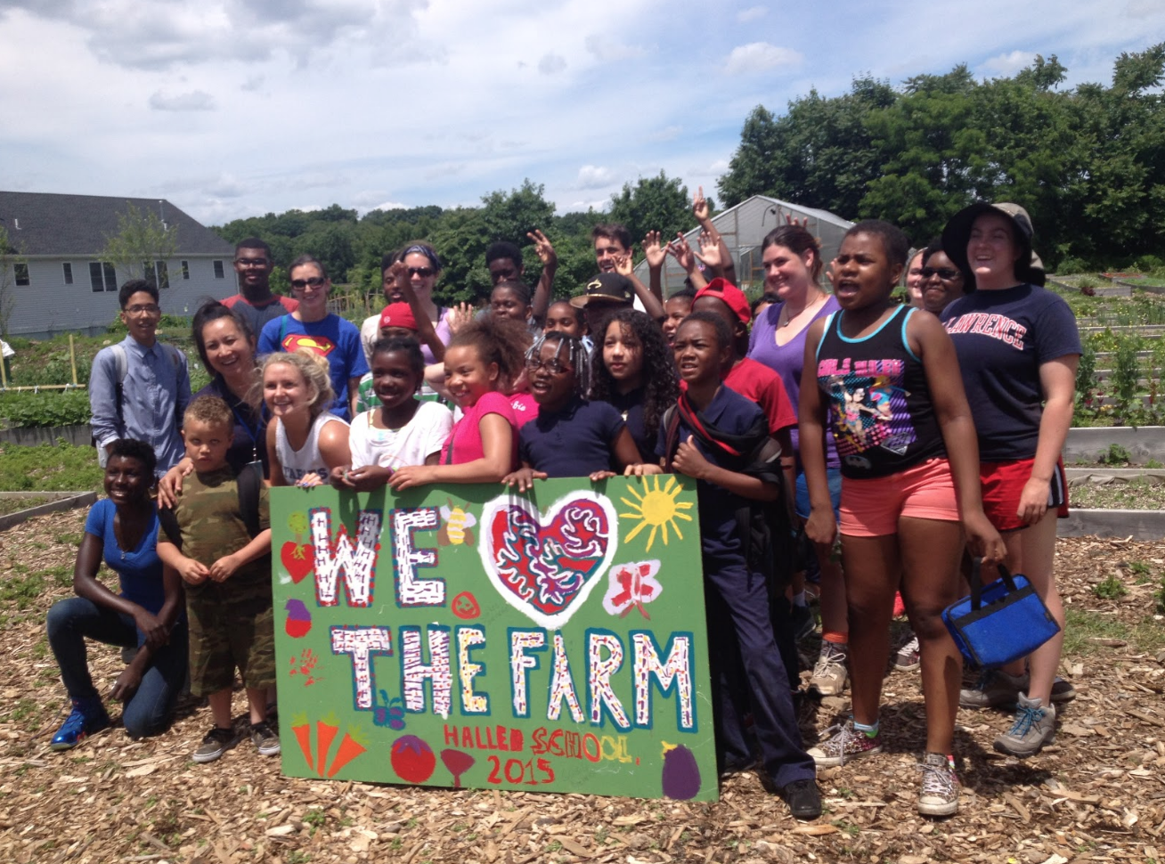 Ms. Larson’s class from Hallen School at the farm for a field trip!